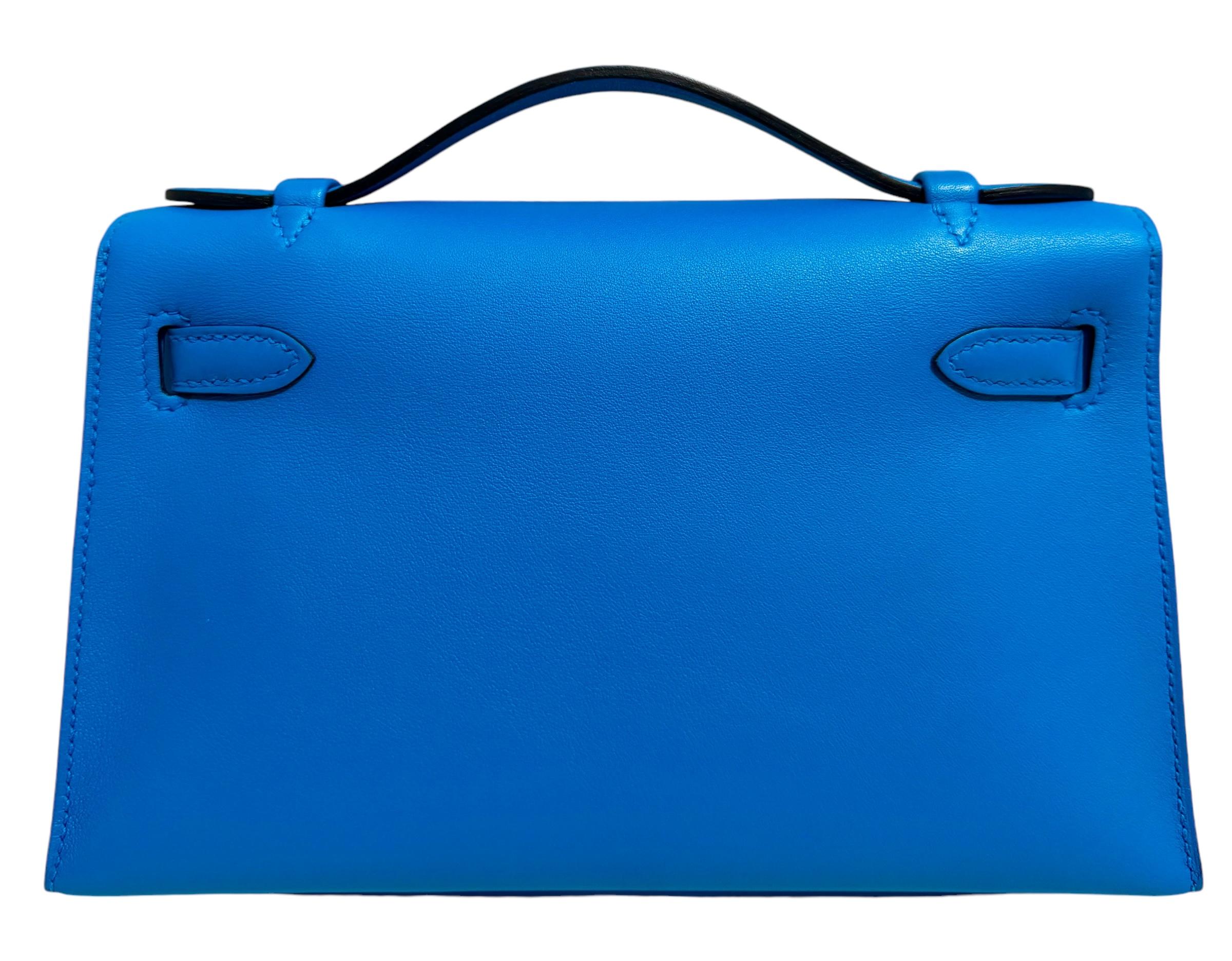 Hermes Kelly Pochette Blue Frida Leather Gold Hardware In New Condition In Miami, FL