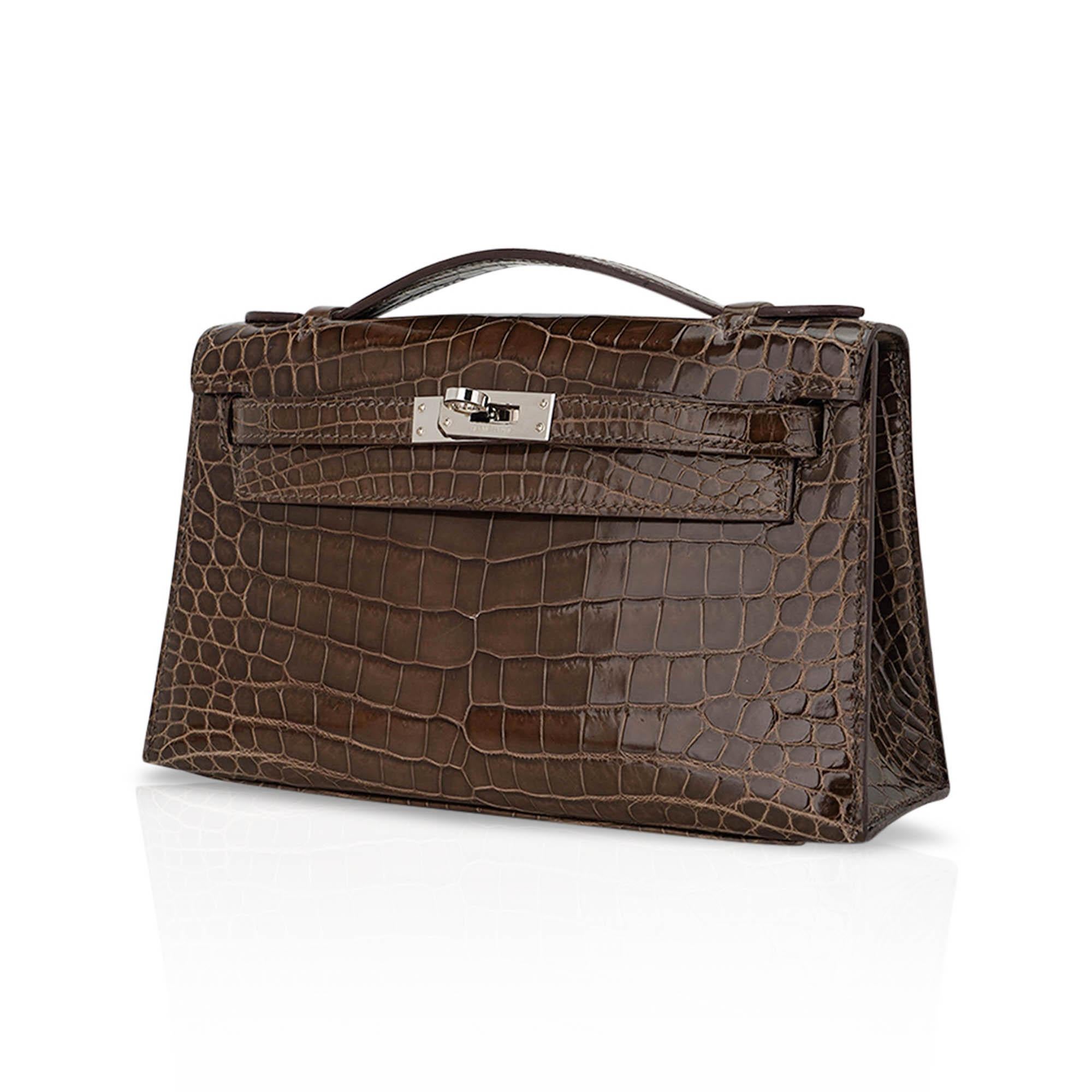 Hermes Kelly Pochette Clutch Bag Gris Elephant CrocodilePalladium  Hardware In Excellent Condition For Sale In Miami, FL