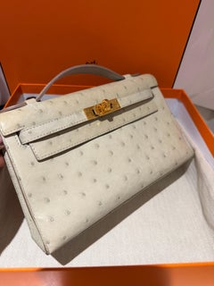 Hermes Kelly Pochette Ostrich Clutch Gris Perle