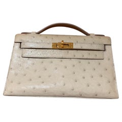 Hermes Kelly Pochette Ostrich Clutch Gris Perle
