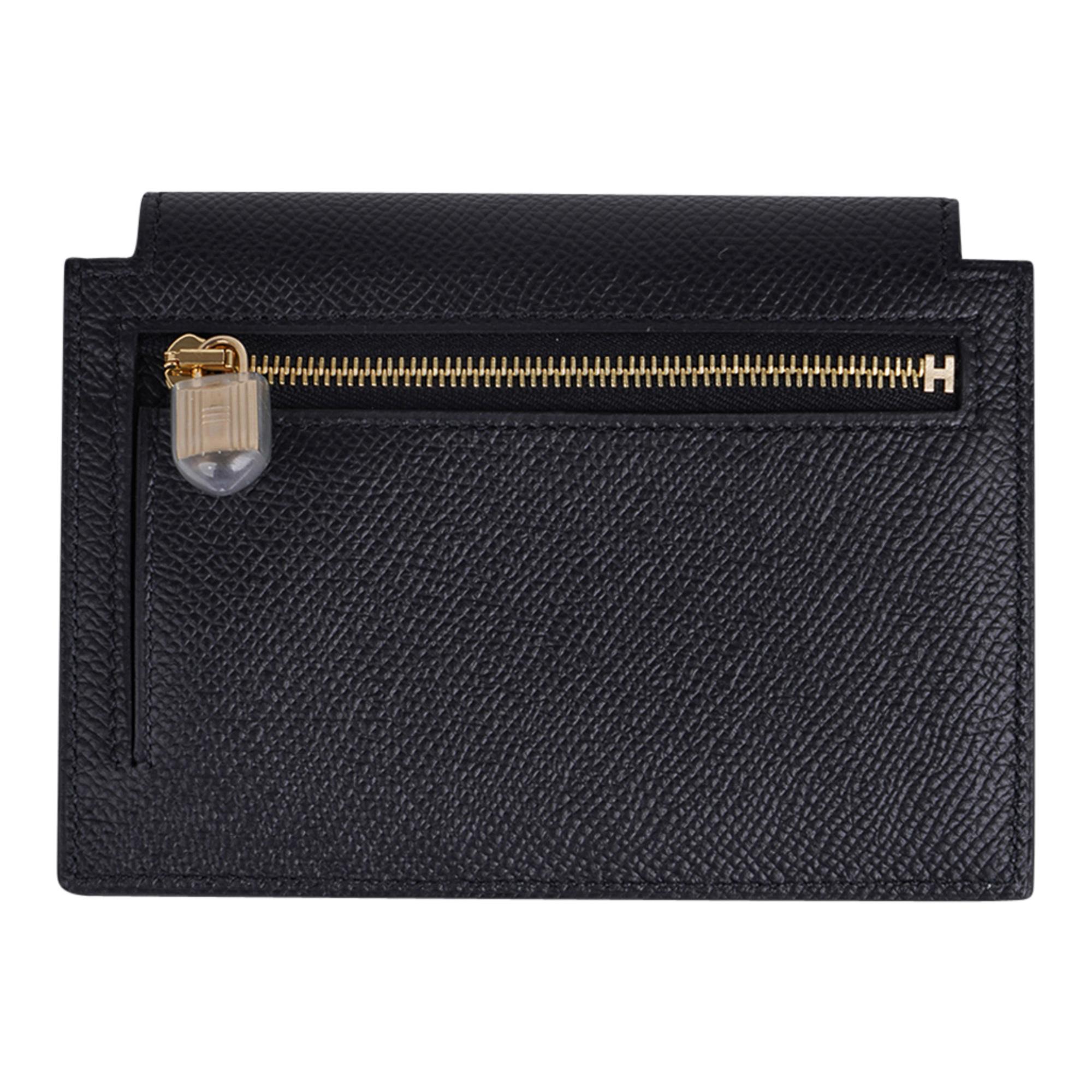 Hermes Kelly Pocket Compact Wallet Noir Epsom Gold Hardware New w/Box In New Condition In Miami, FL