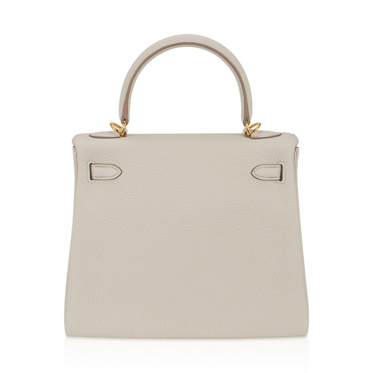 Hermes Kelly Retourne 25 Bag Beton Gold Hardware Togo Leather In New Condition In Miami, FL
