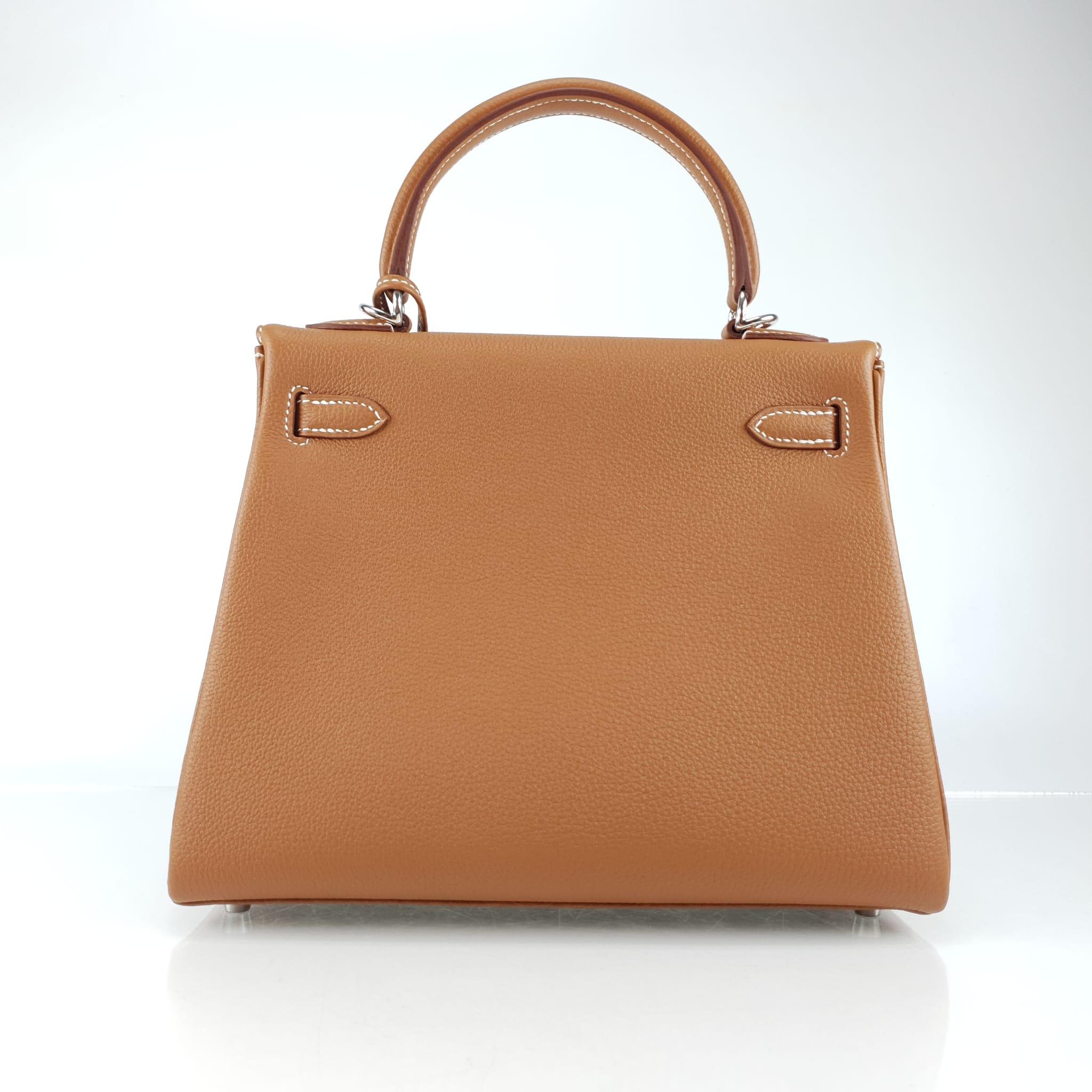 Hermès Kelly Retourne 25 Gold Togo Gold Hardware In New Condition In Nicosia, CY