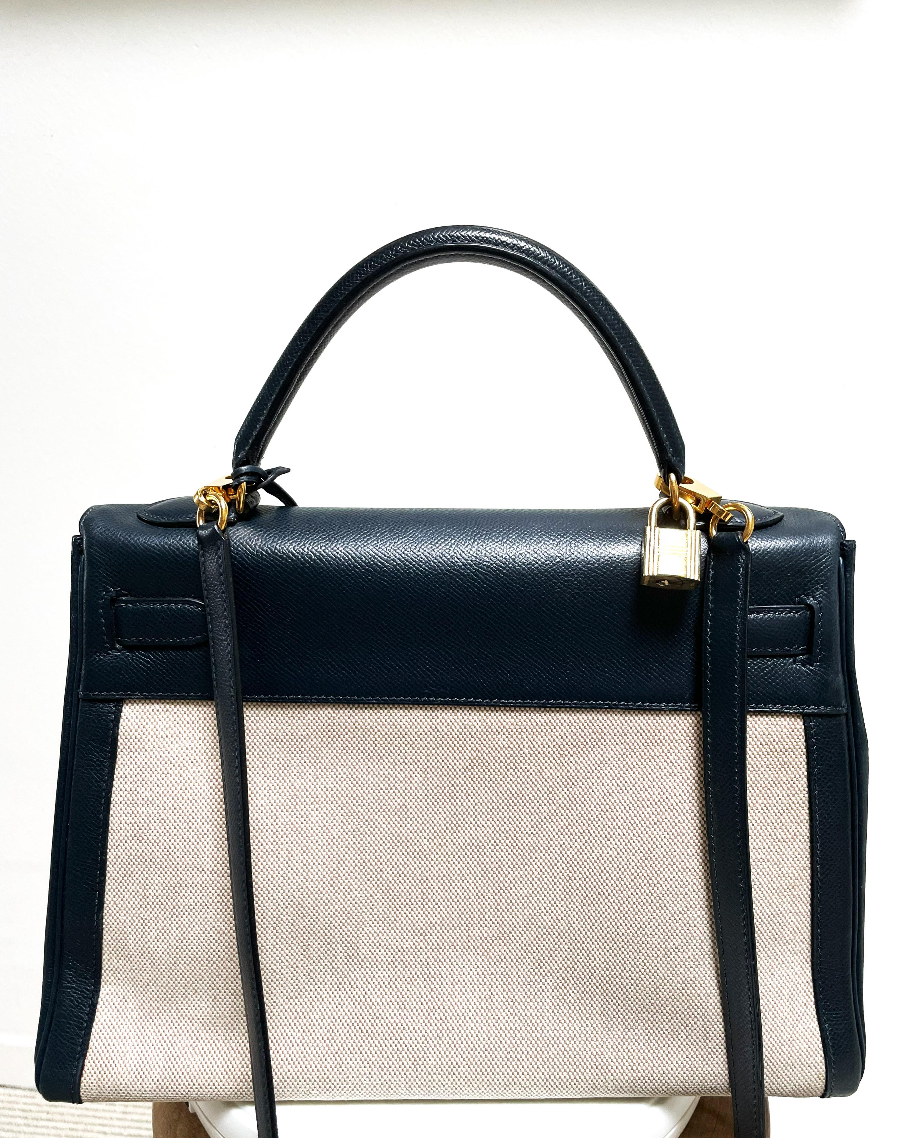Bolso HERMÉS KELLY Retourne 32 cm en toile beige,  Courchevel cuero azul 1995s en Bueno estado para la venta en Stuttgart, DE