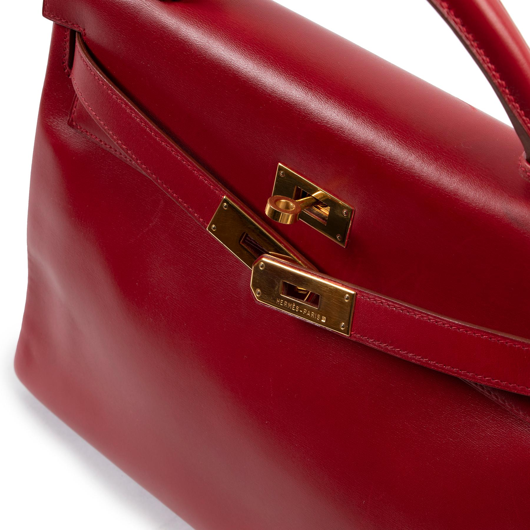 Hermès Kelly Retourne 32 Smooth Red Veau Tadelakt Calfskin GHW 1