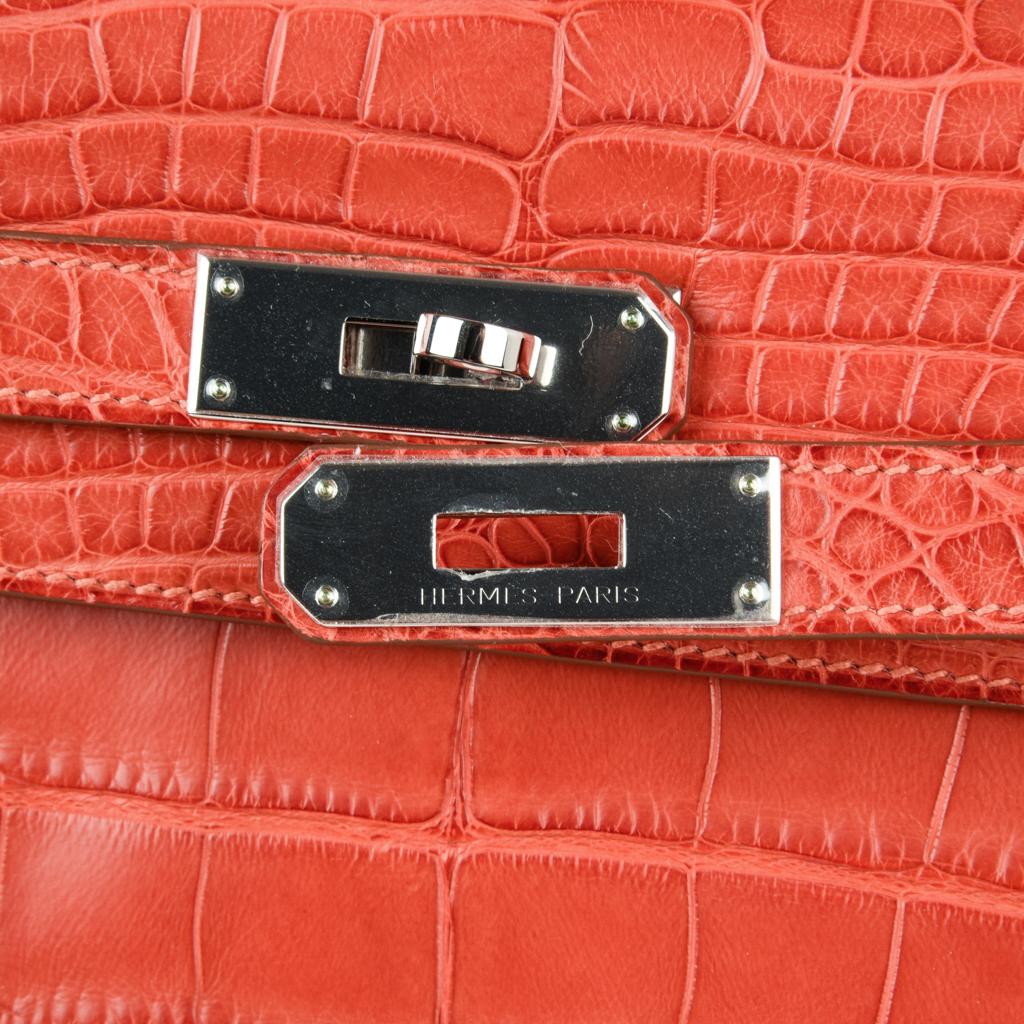Hermès - Sac Kelly Retourné 35 en alligator mat, sangle, finitions métalliques en palladium  Pour femmes en vente