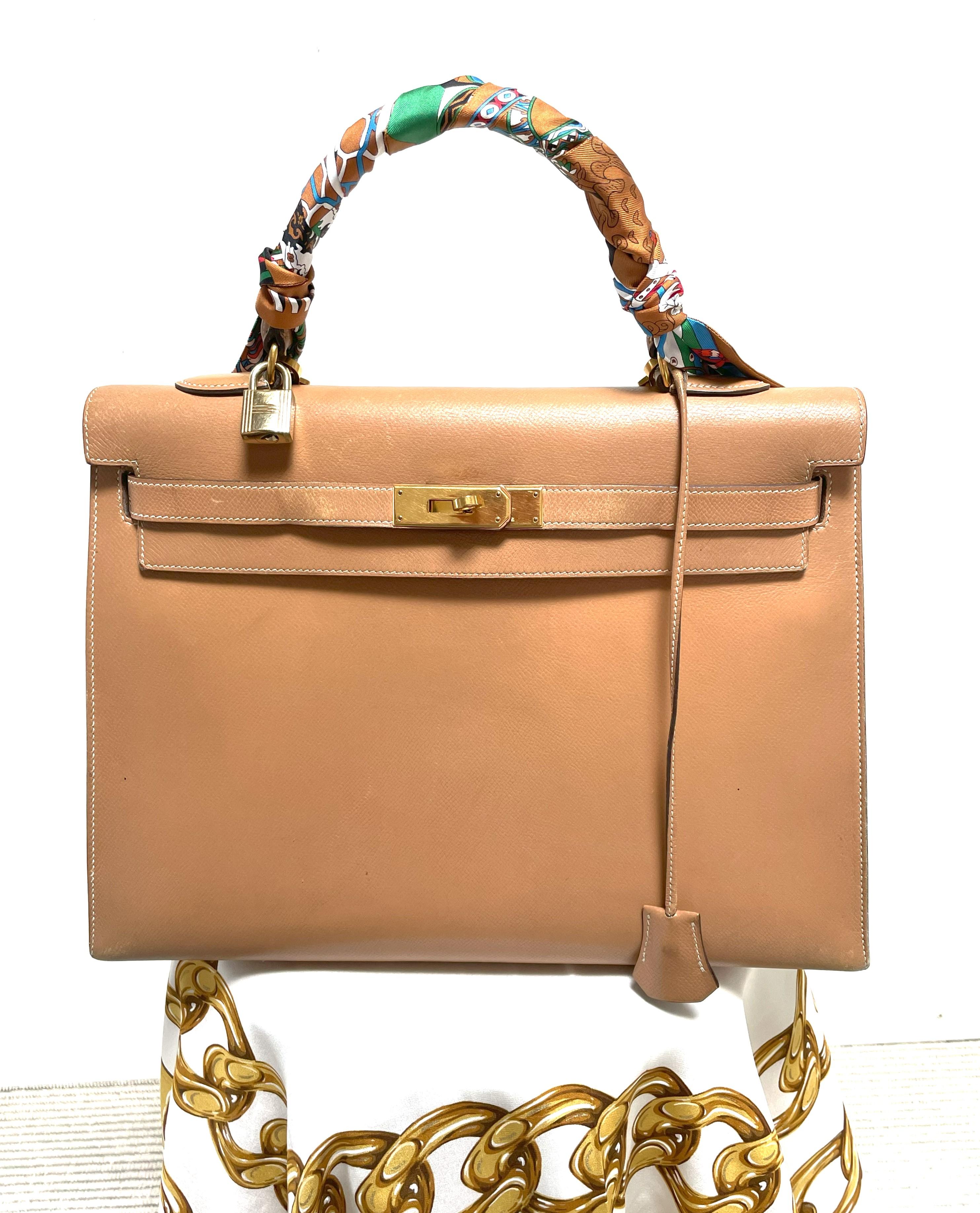 Femenino o masculino HERMÉS KELLY Bolso Sellier 2 sentidos 35 cm Courchevel dorado cuero, sello B /1998 en venta