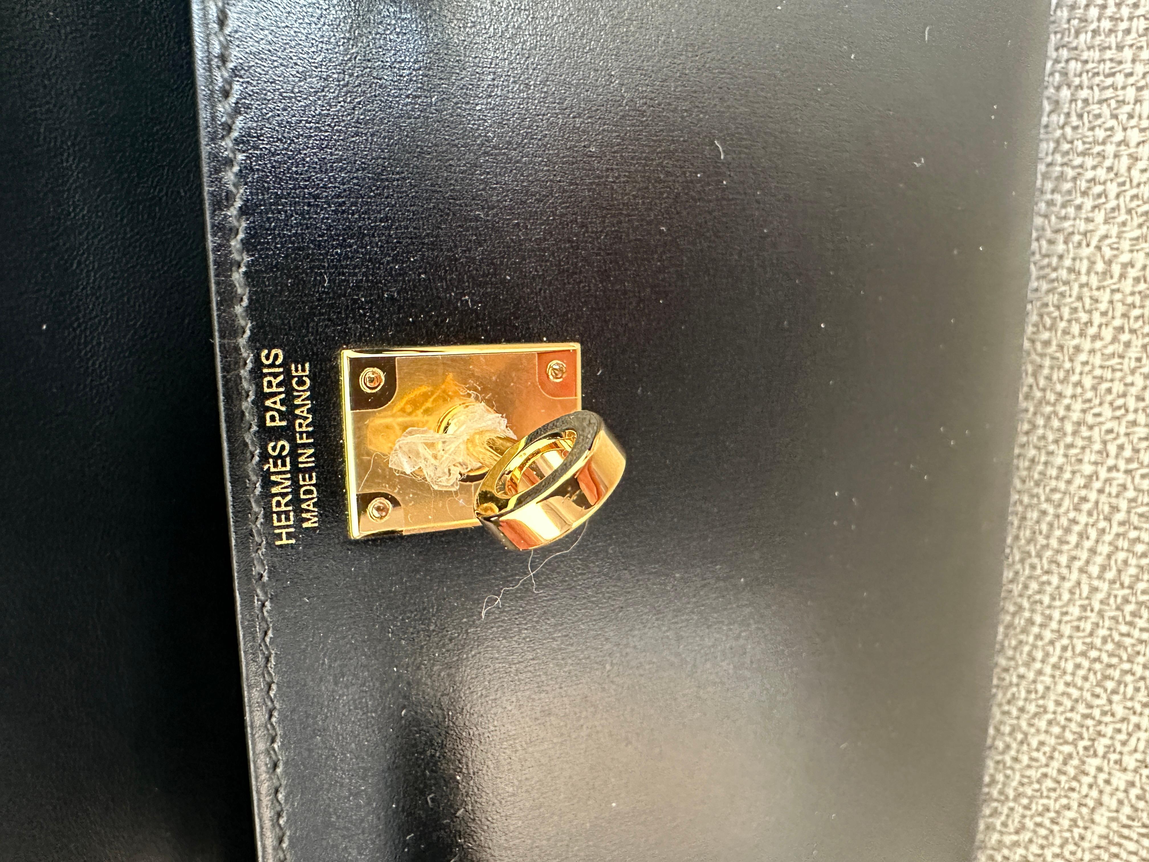 Hermes Kelly Sellier 20 Black Box Gold Hardware Bag W For Sale 5