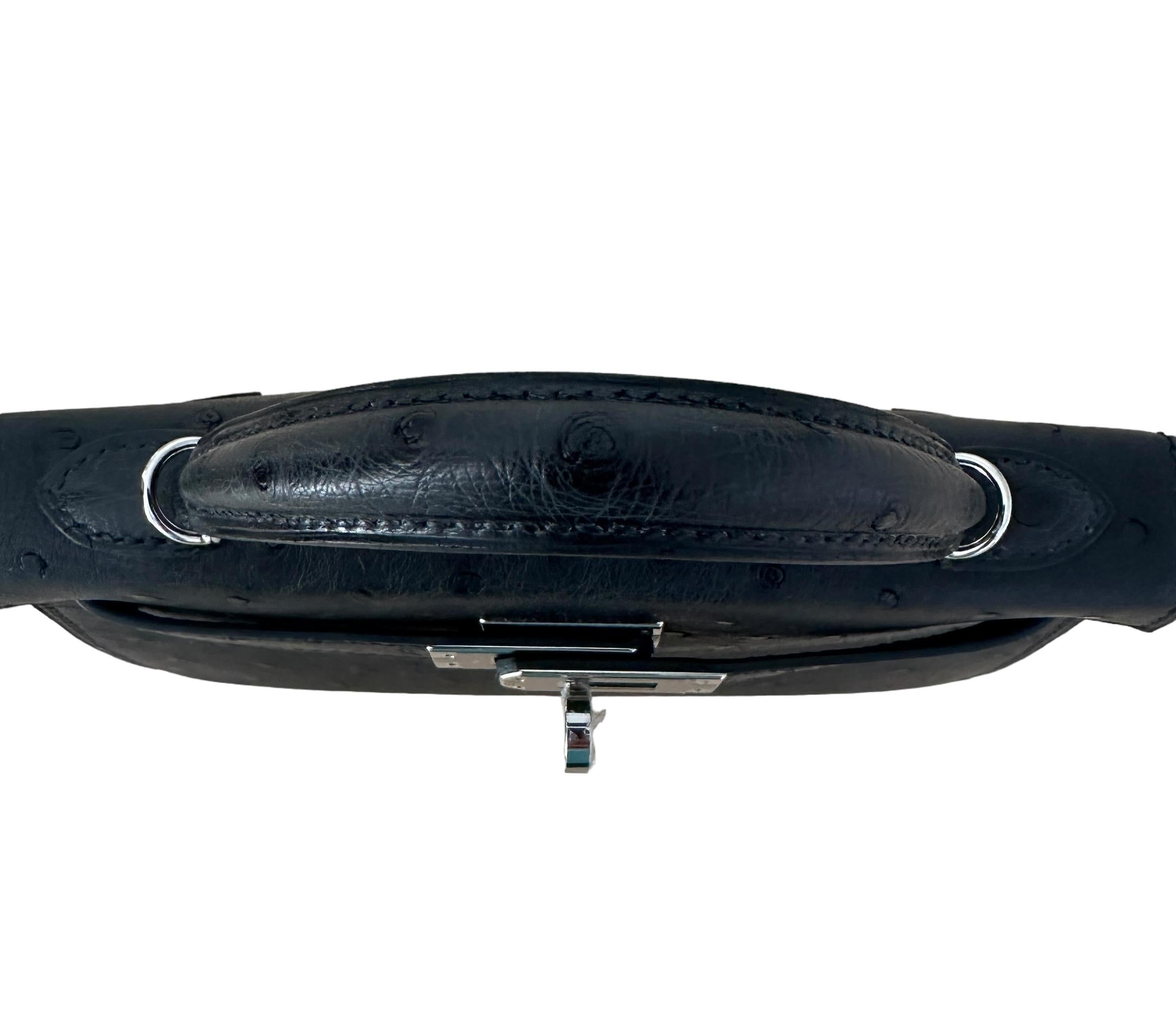Hermes Kelly Sellier 20 Black Ostrich Palladium Hardware In New Condition In West Chester, PA