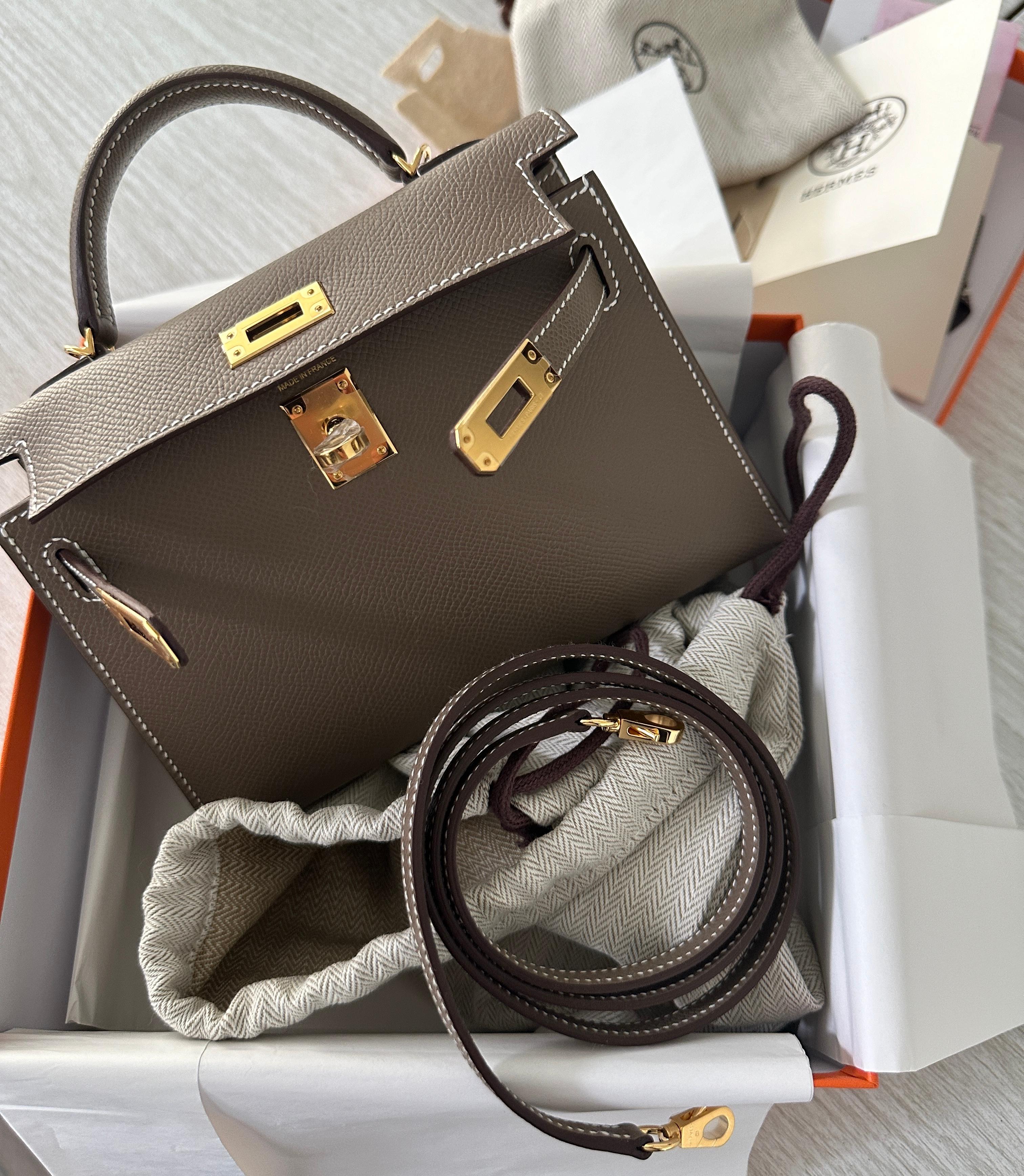 Hermes Kelly Sellier 20 Etoupe Gold Hardware Bag For Sale 4