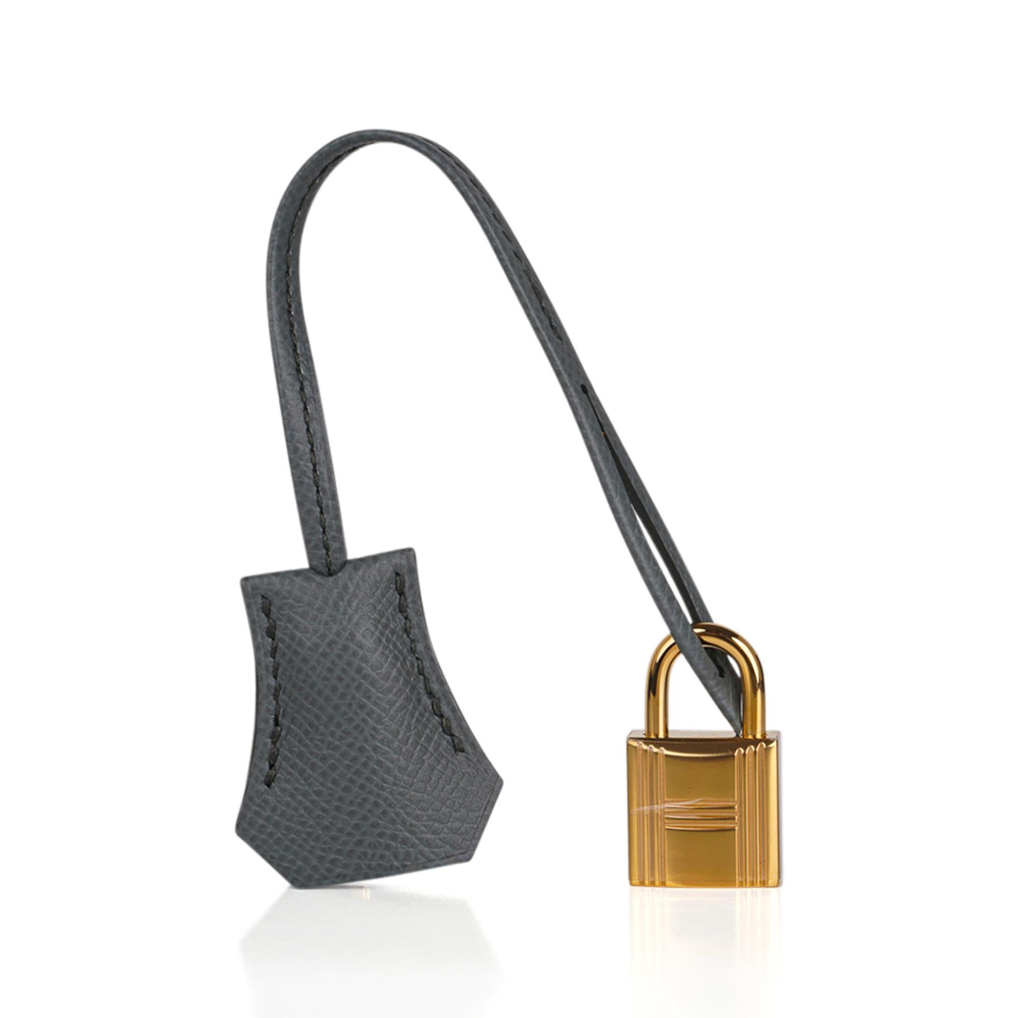 Hermes Kelly Sellier 25 Bag Vert Amande Gold Hardware Epsom Leather at ...