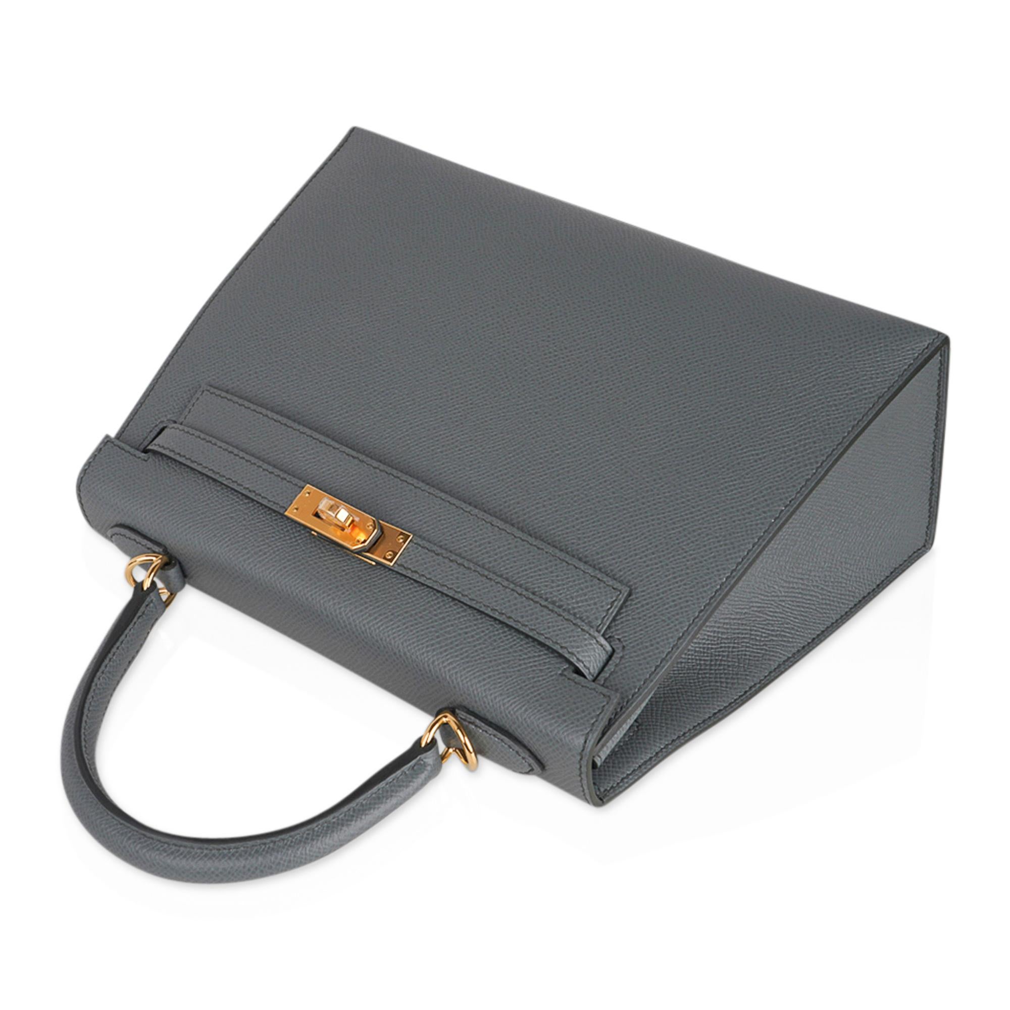 Gray Hermes Kelly Sellier 25 Bag Vert Amande Gold Hardware Epsom Leather