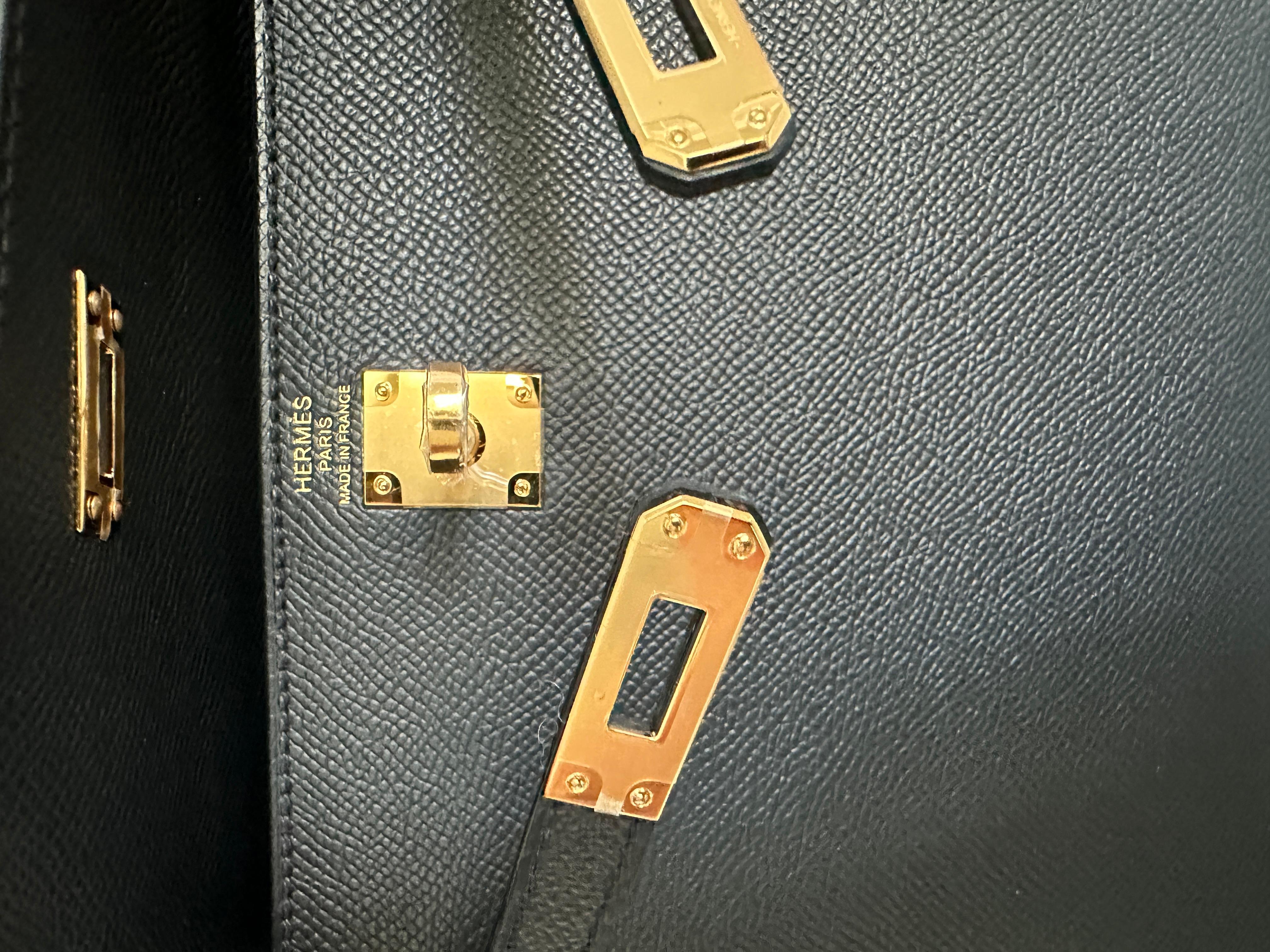 Hermès Kelly Sellier 25 Black Epsom Gold Hardware 3