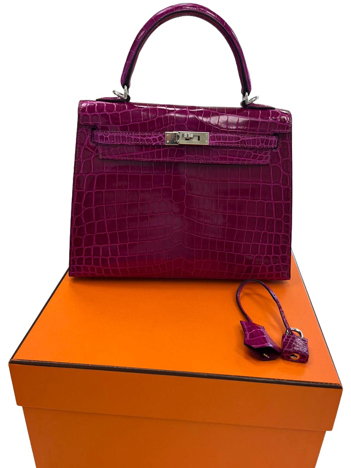 Hermes Kelly Sellier 25 Rose Pourpre Shiny Niloticus Crocodile Palladium Pour femmes en vente