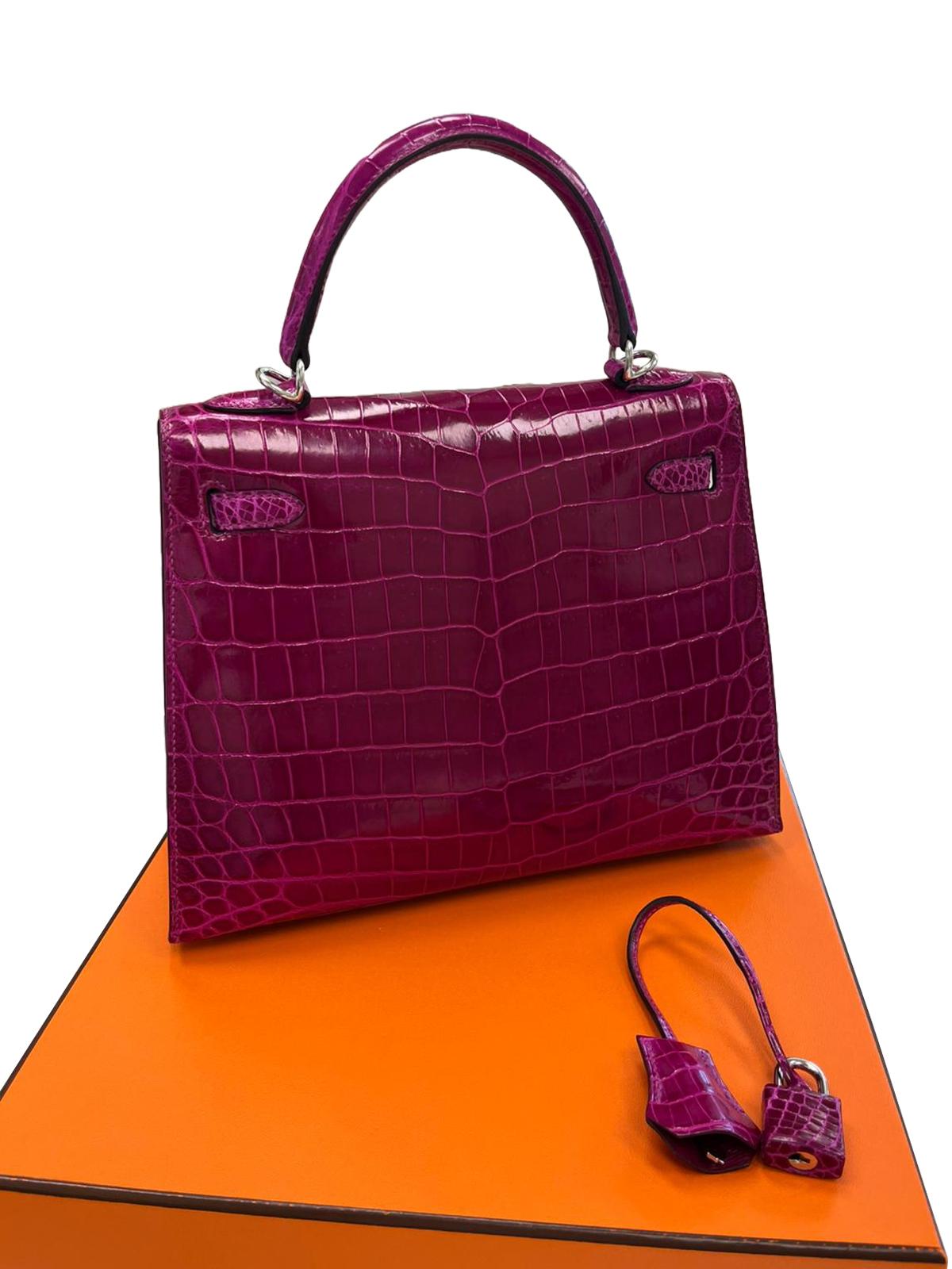 Hermes Kelly Sellier 25 Rose Pourpre Shiny Niloticus Crocodile Palladium en vente 2