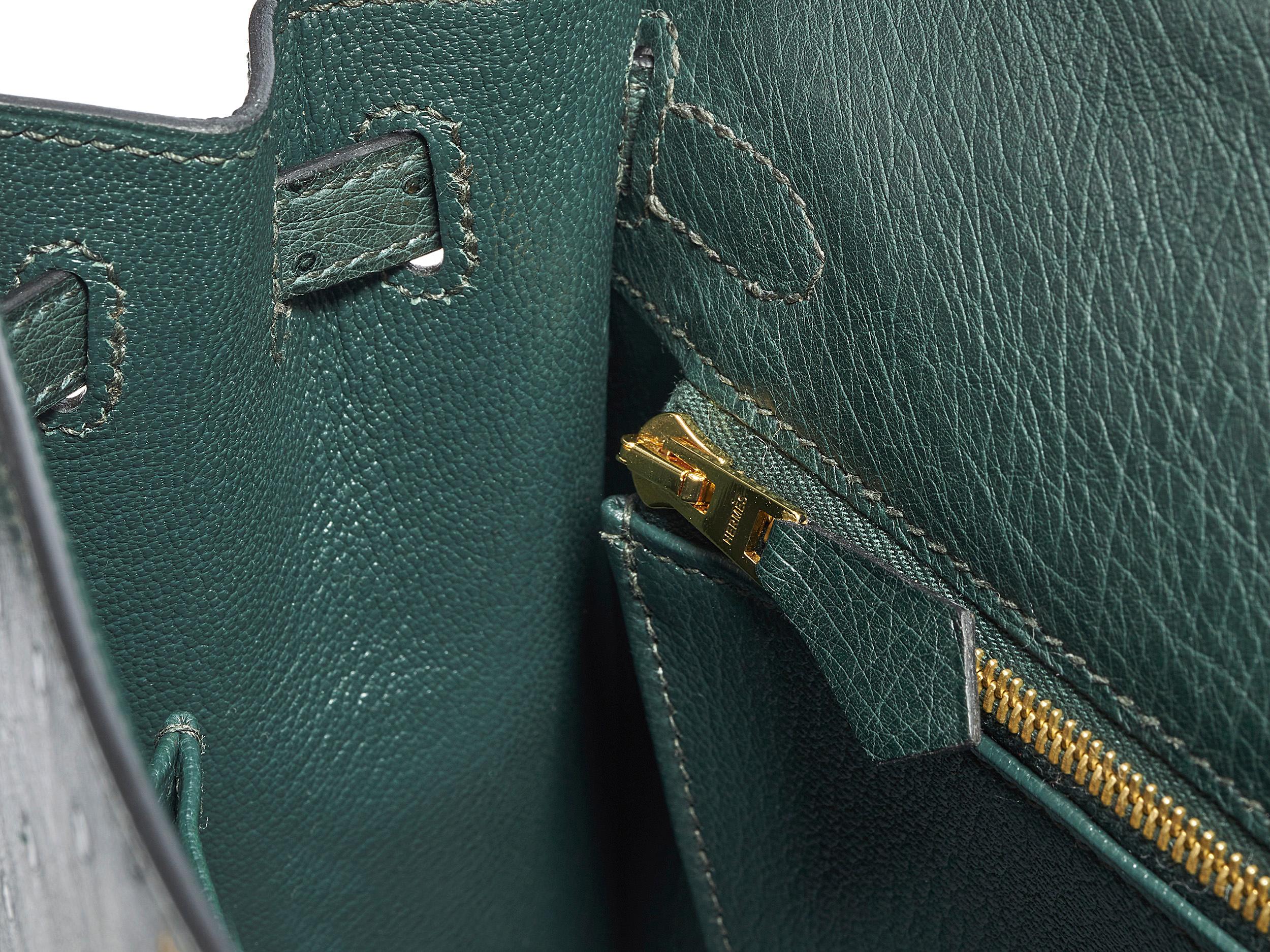 Women's or Men's Hermès Kelly Sellier 25 Vert Titien Ostrich Gold Hardware For Sale