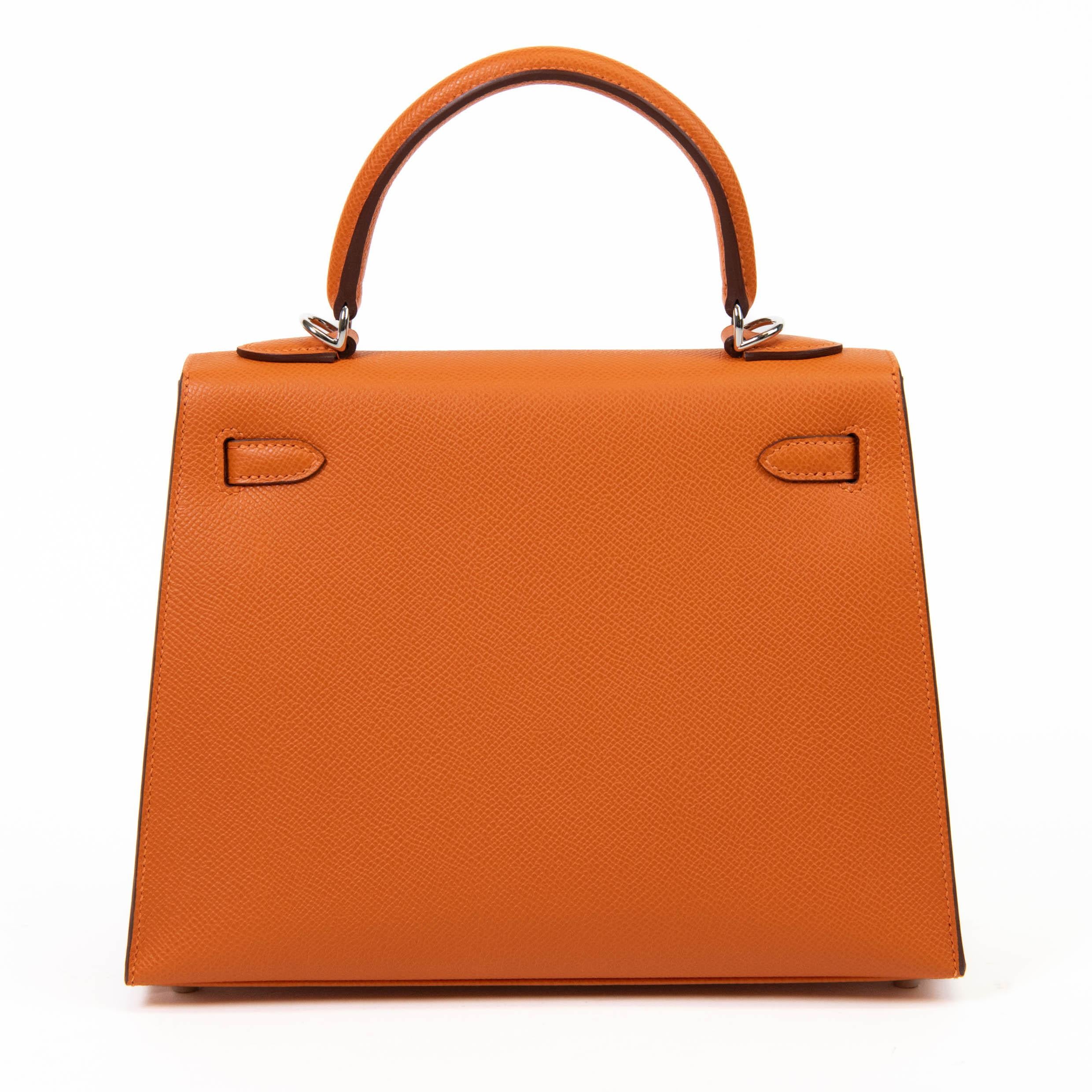 Hermès Kelly Sellier 25cm Orange Epsom Leather Palladium Hardware In Excellent Condition For Sale In Corona Del Mar, CA