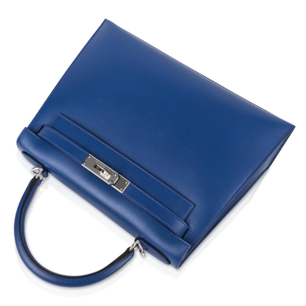 Hermes Kelly Sellier 28 Bag Blue Electric Tadelakt Leather Palladium Hardware  In New Condition In Miami, FL