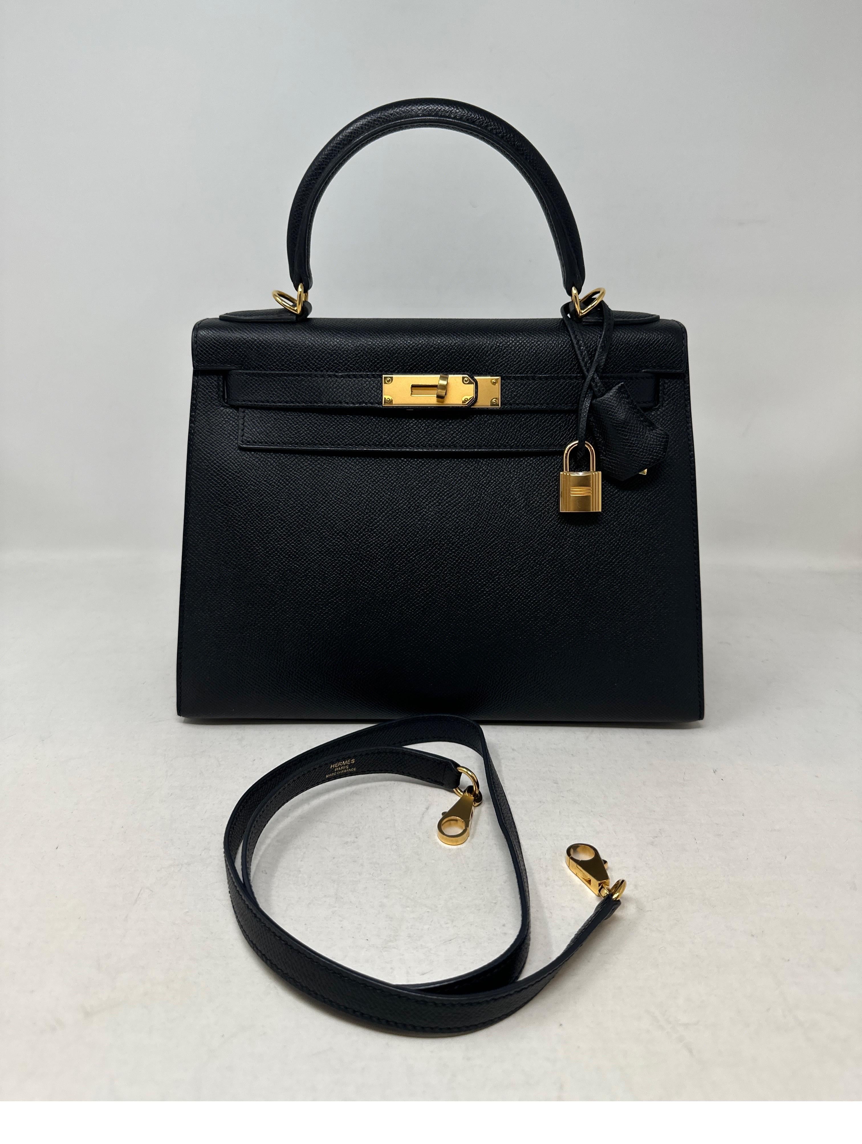 Hermes Kelly Sellier 28 Bag In Excellent Condition In Athens, GA