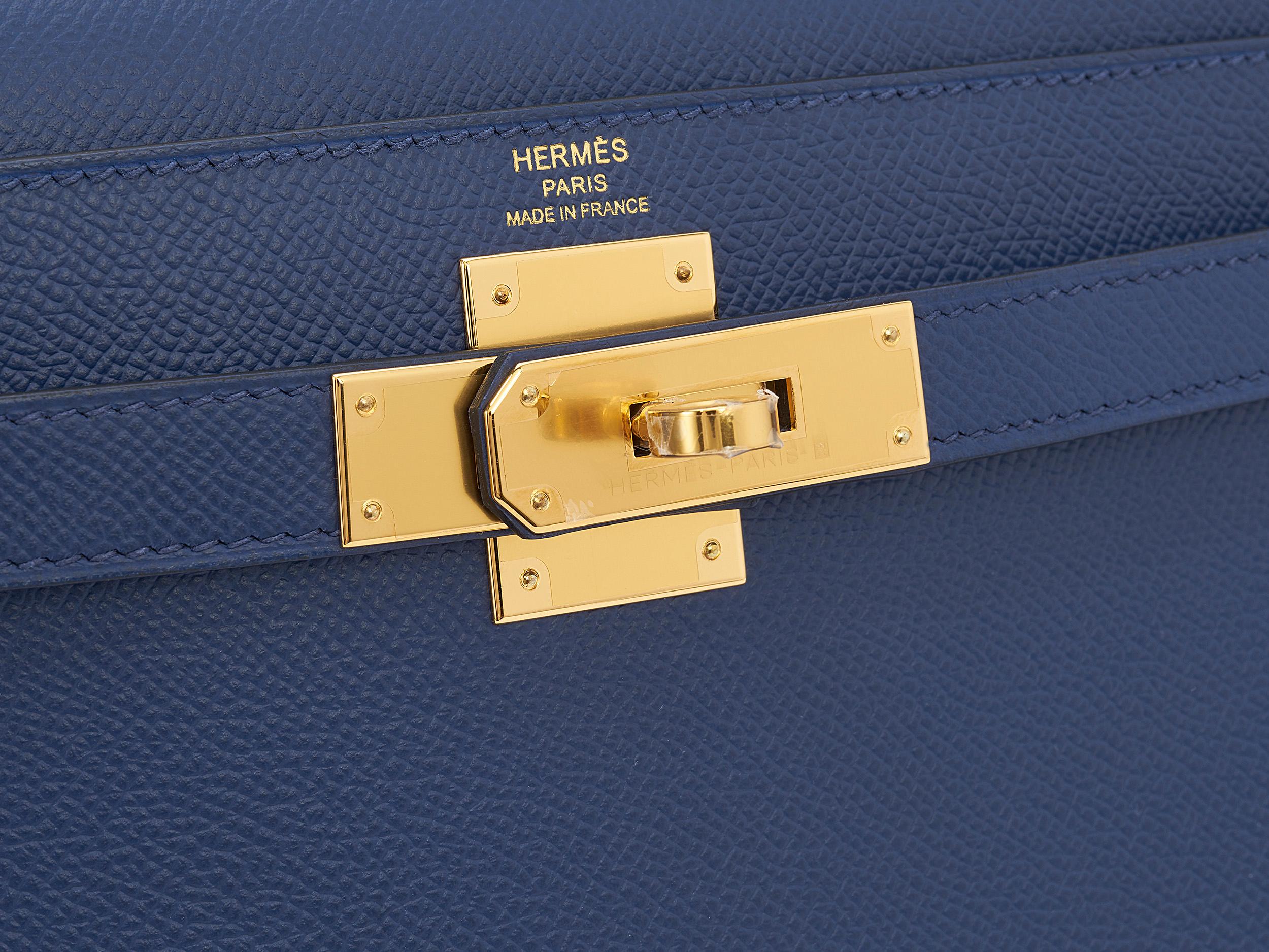 Hermès Kelly Sellier 28 Bleu Saphir Epsom Gold Hardware In condizioni Nuovo in vendita a Berlin, DE