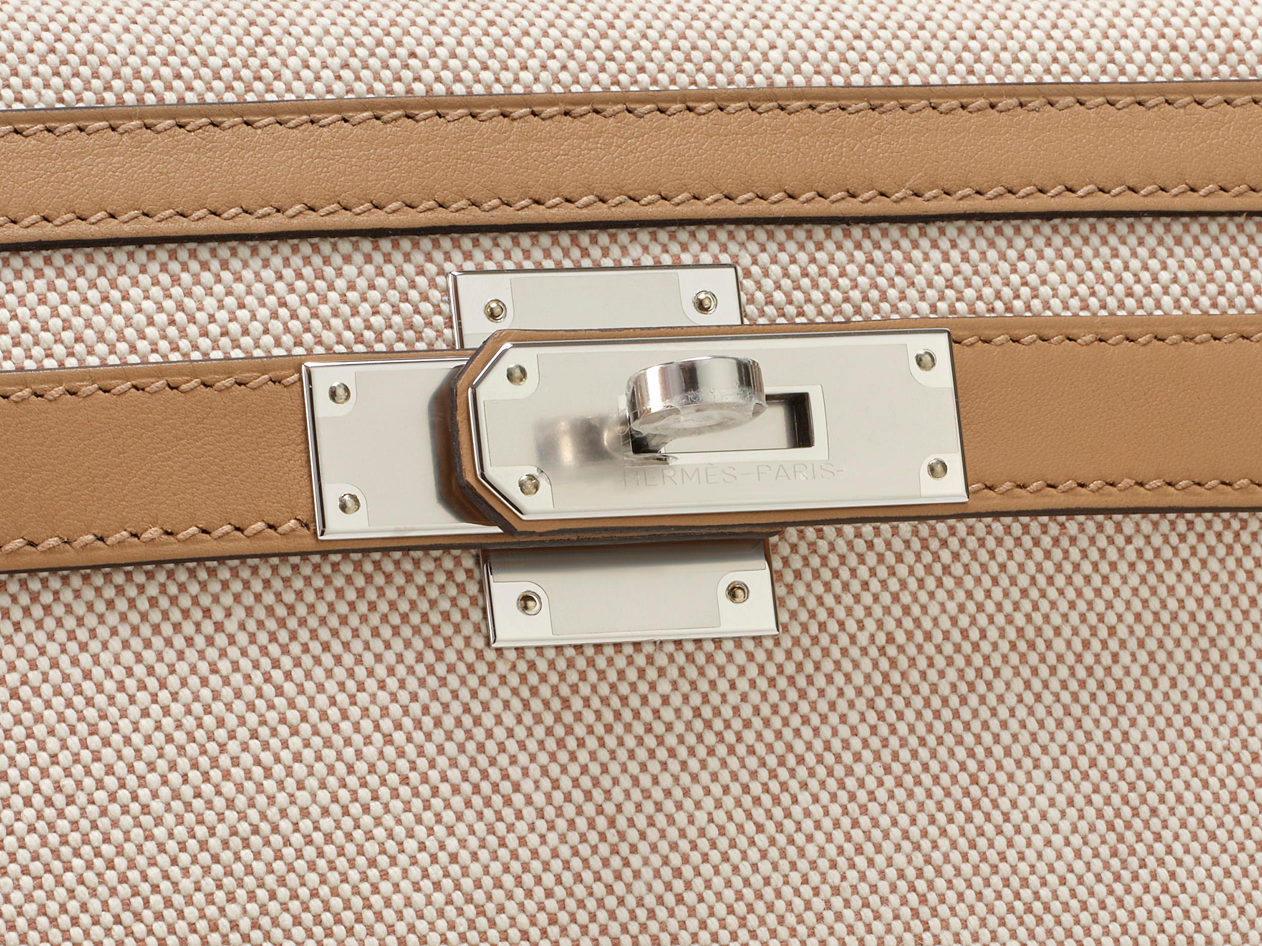 Hermès Kelly Sellier 28 Ecru-Beige / Chai Toile Palladium Hardware für Damen oder Herren im Angebot