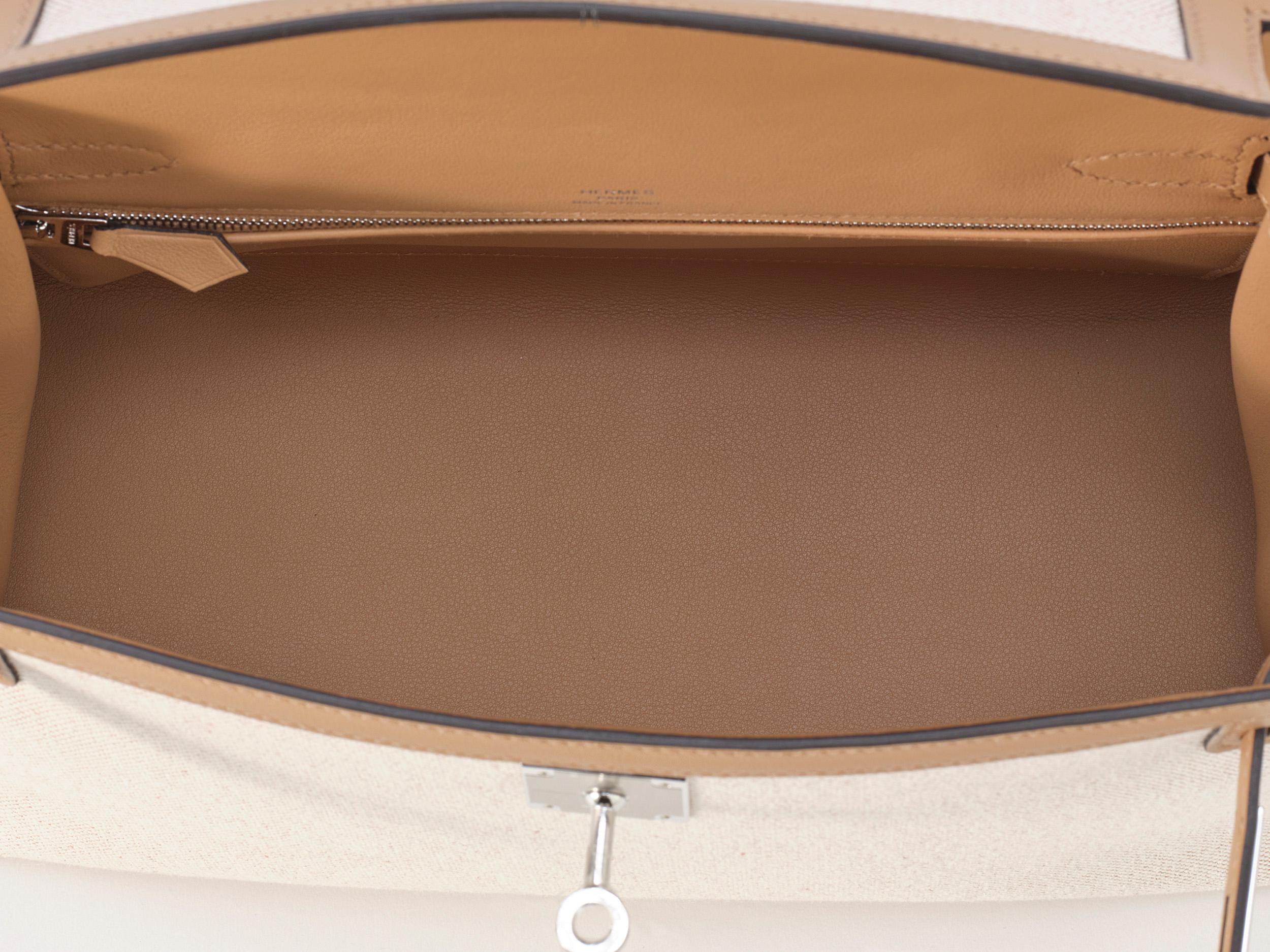 Hermès Kelly Sellier 28 Ecru-Beige / Chai Toile Palladium Hardware im Angebot 4