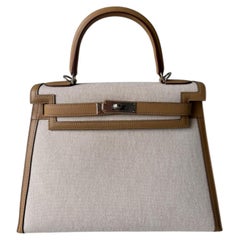 Hermès Kelly Sellier 28 Ecru-Beige / Chai Toile Palladium Hardware