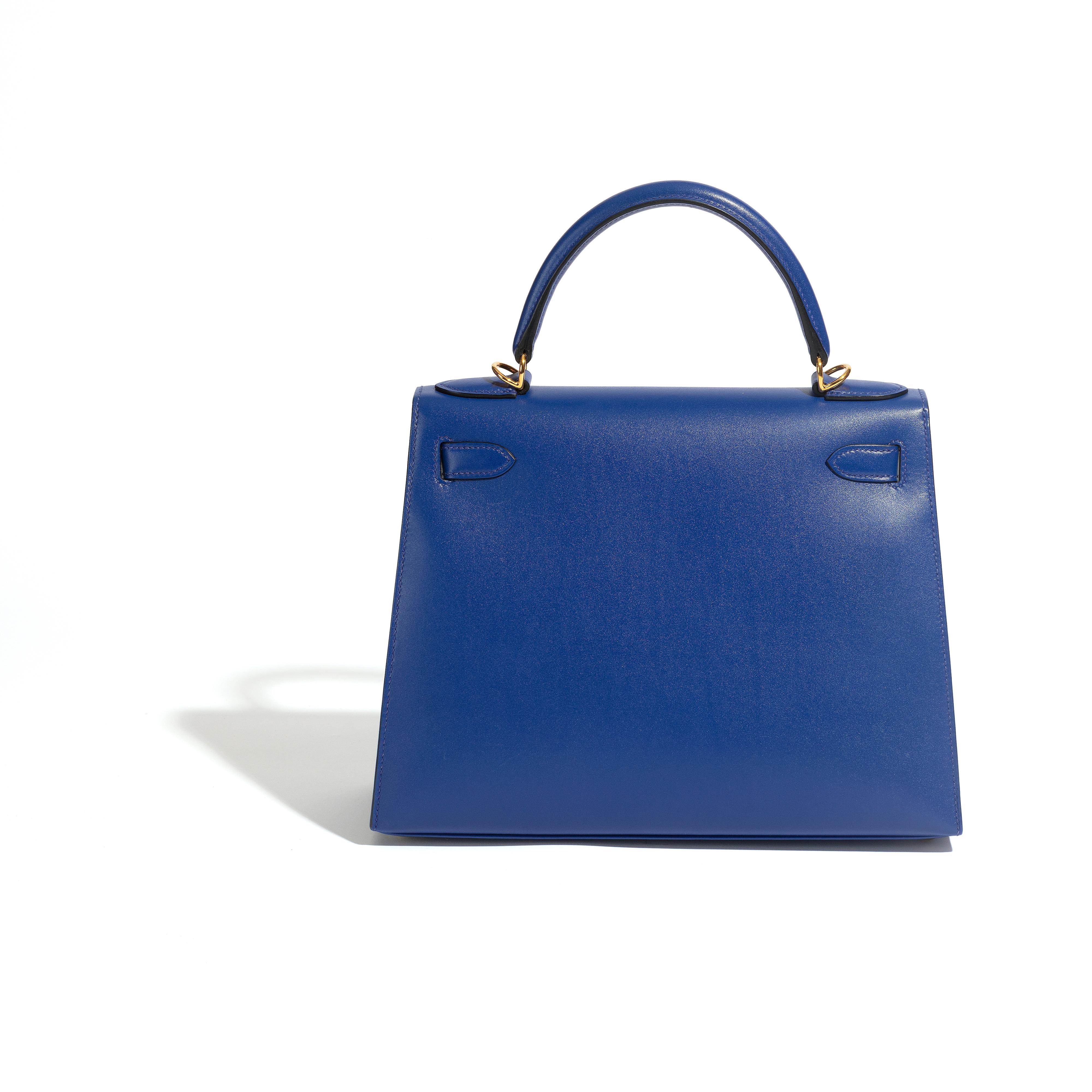 * Hermès Kelly 28cm 
* Bleu Electrique Colour
* Veau Tadelakt Leather 
* Gold-tone hardware
* Sellier shape
* Crafted in 2019, with a 