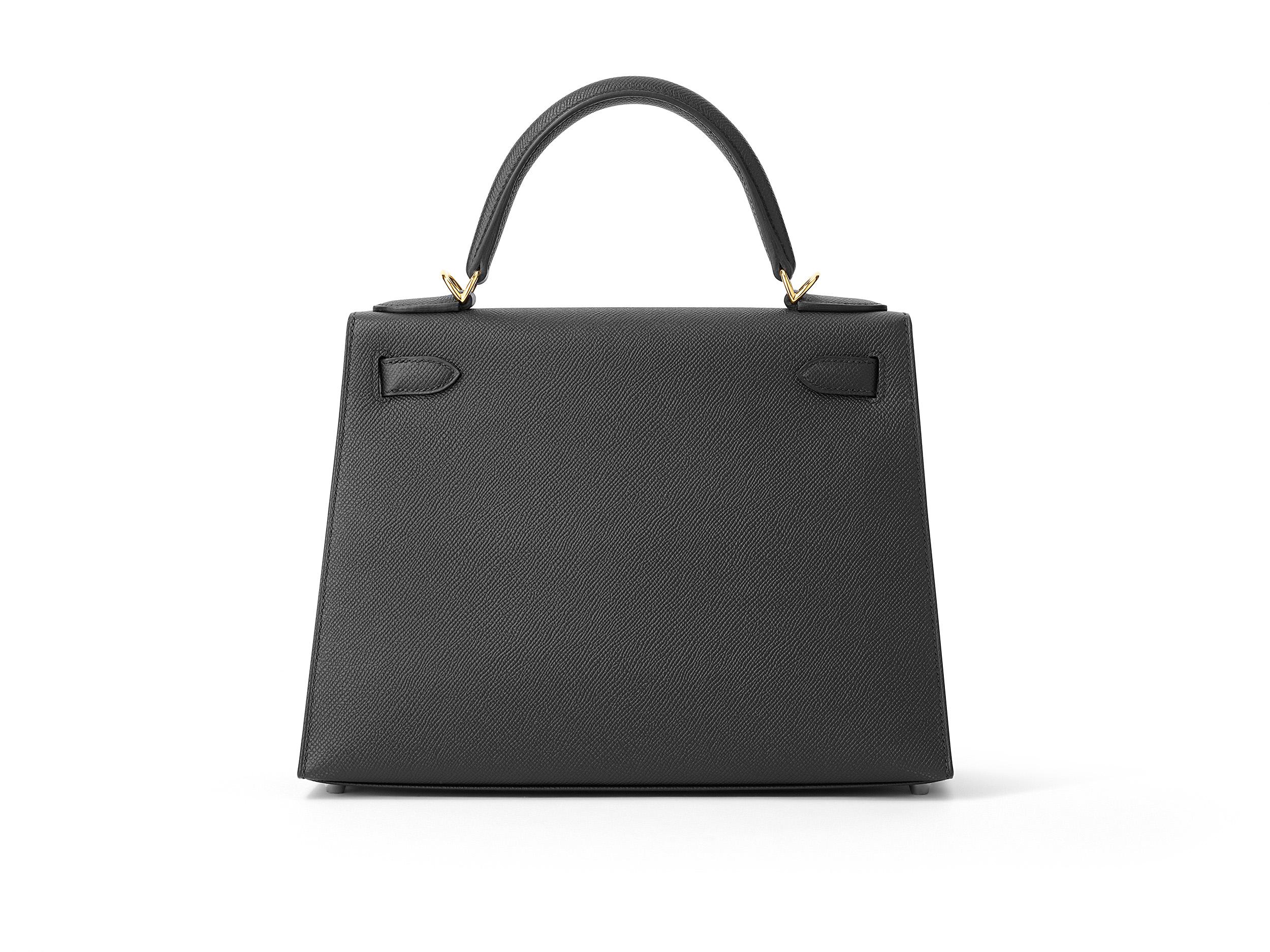 Hermès Kelly Sellier 28 Negro Herrajes de oro de Epsom en Nuevo estado para la venta en Berlin, DE