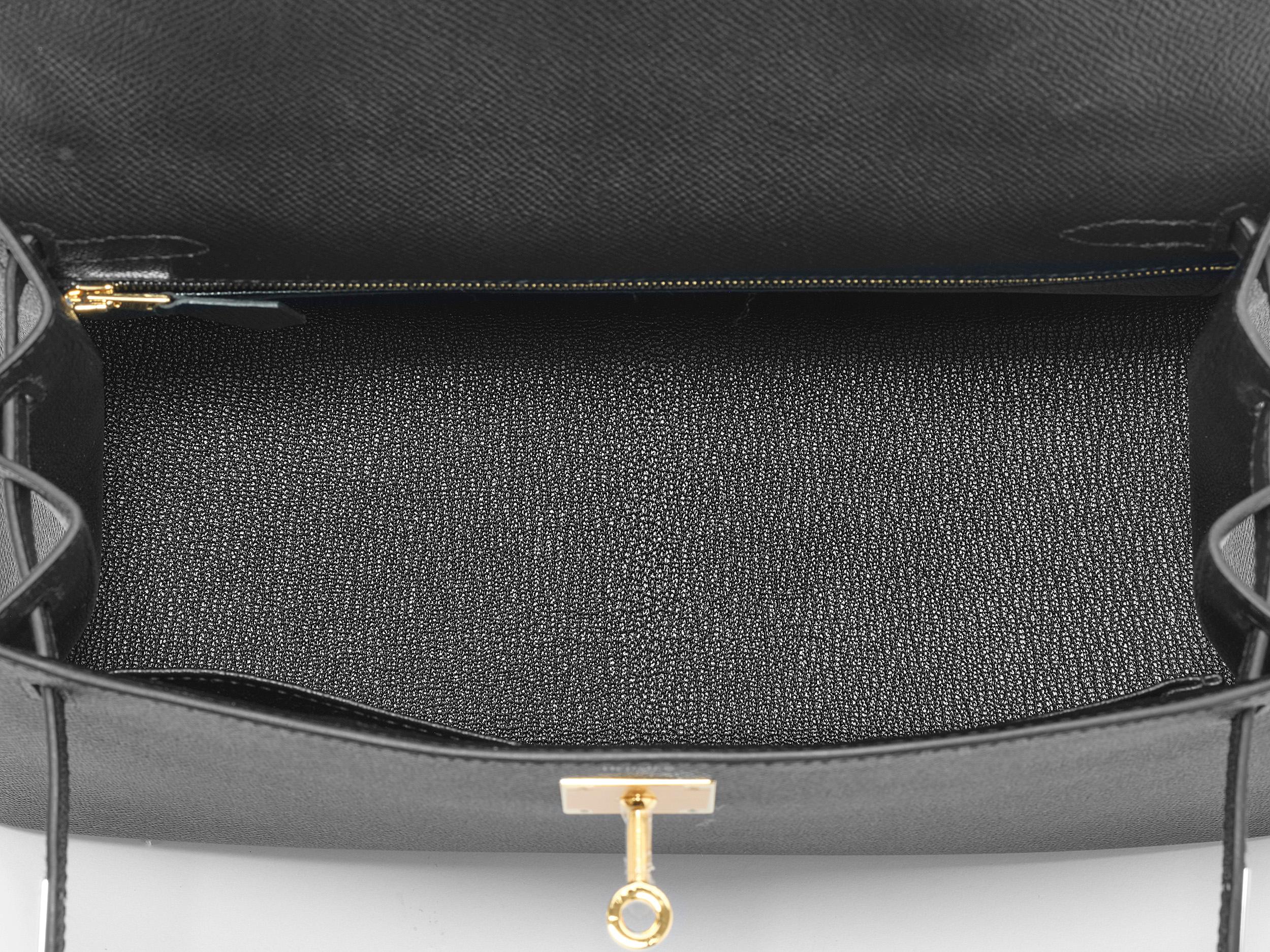 Hermès Kelly Sellier 28 Negro Herrajes de oro de Epsom en venta 2