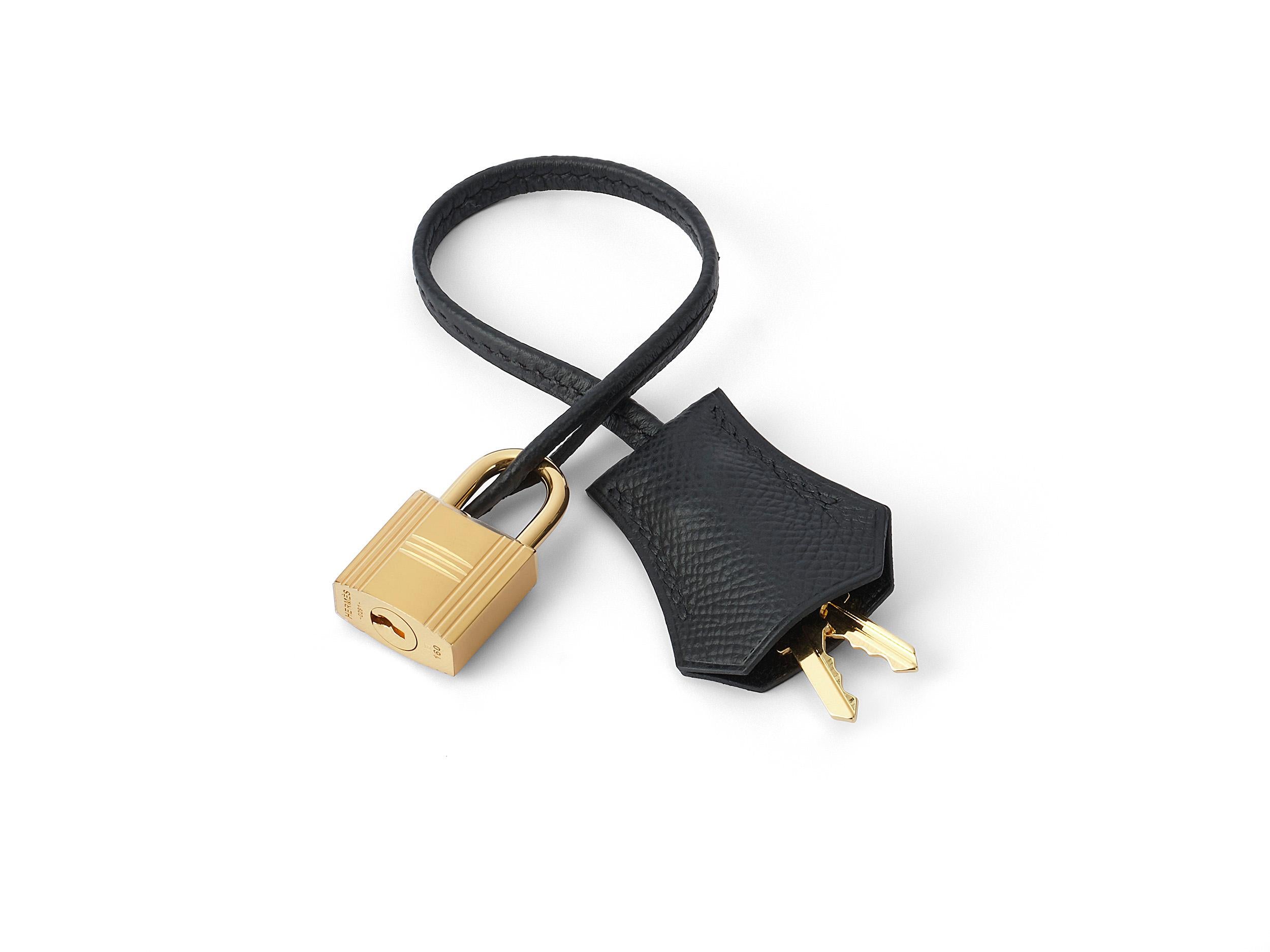 Hermès Kelly Sellier 28 Negro Herrajes de oro de Epsom en venta 4