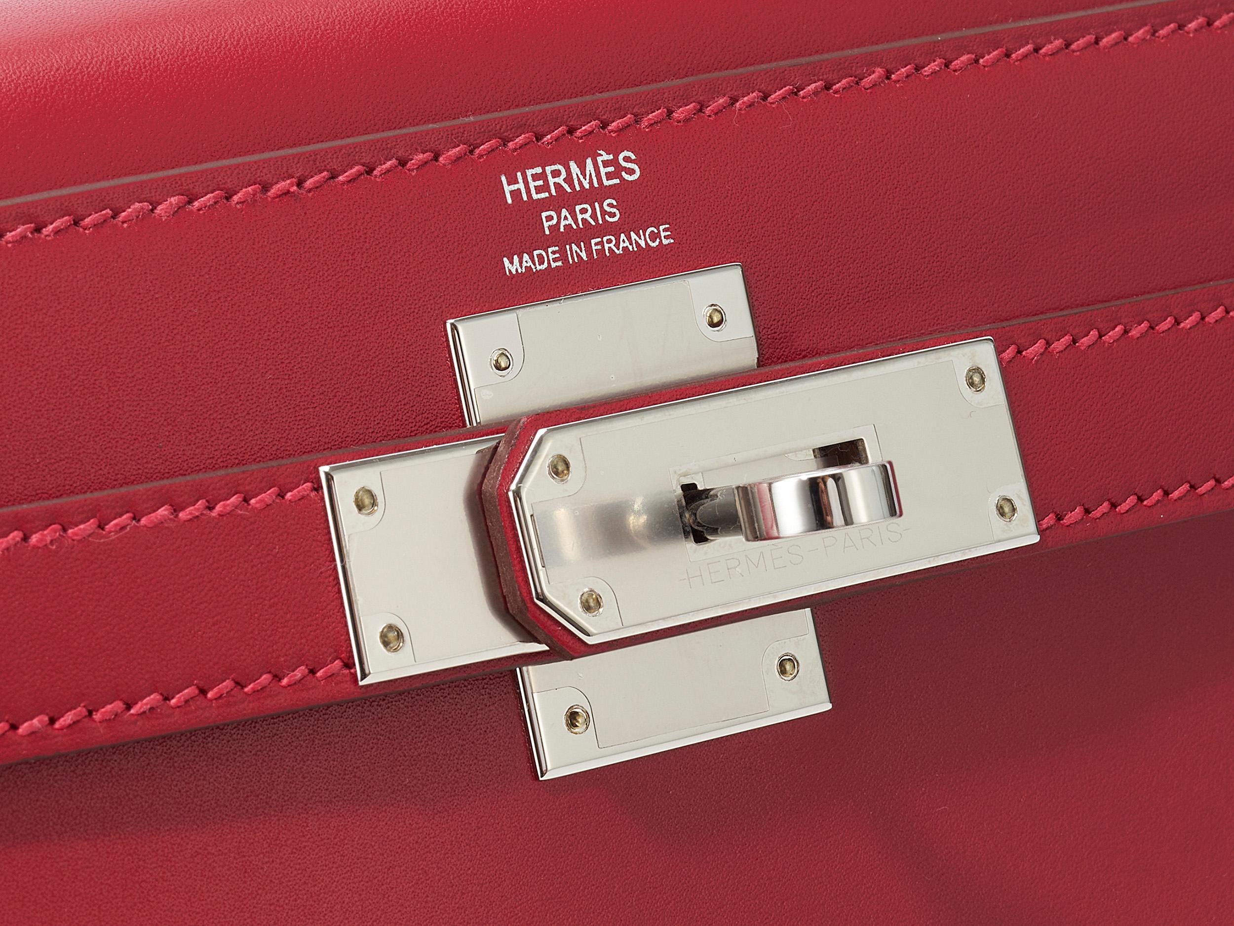 Hermès Kelly Sellier 28 Rouge Vif Tadelakt Palladium Hardware im Zustand „Hervorragend“ im Angebot in Berlin, DE
