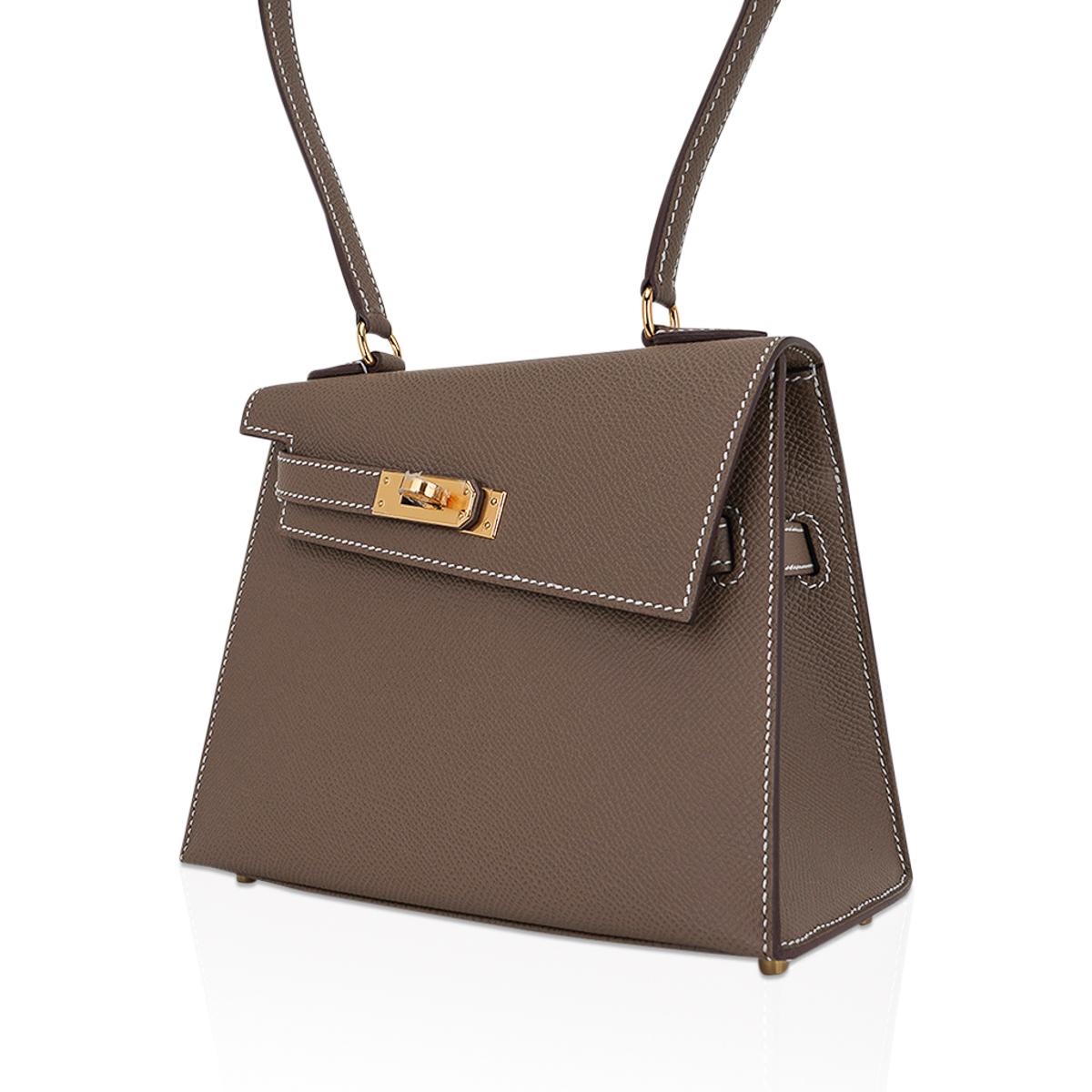 Hermès Kelly Sellier en Desordre 20 Etoupe Epsom Gold Hardware Limited Edition Pour femmes en vente