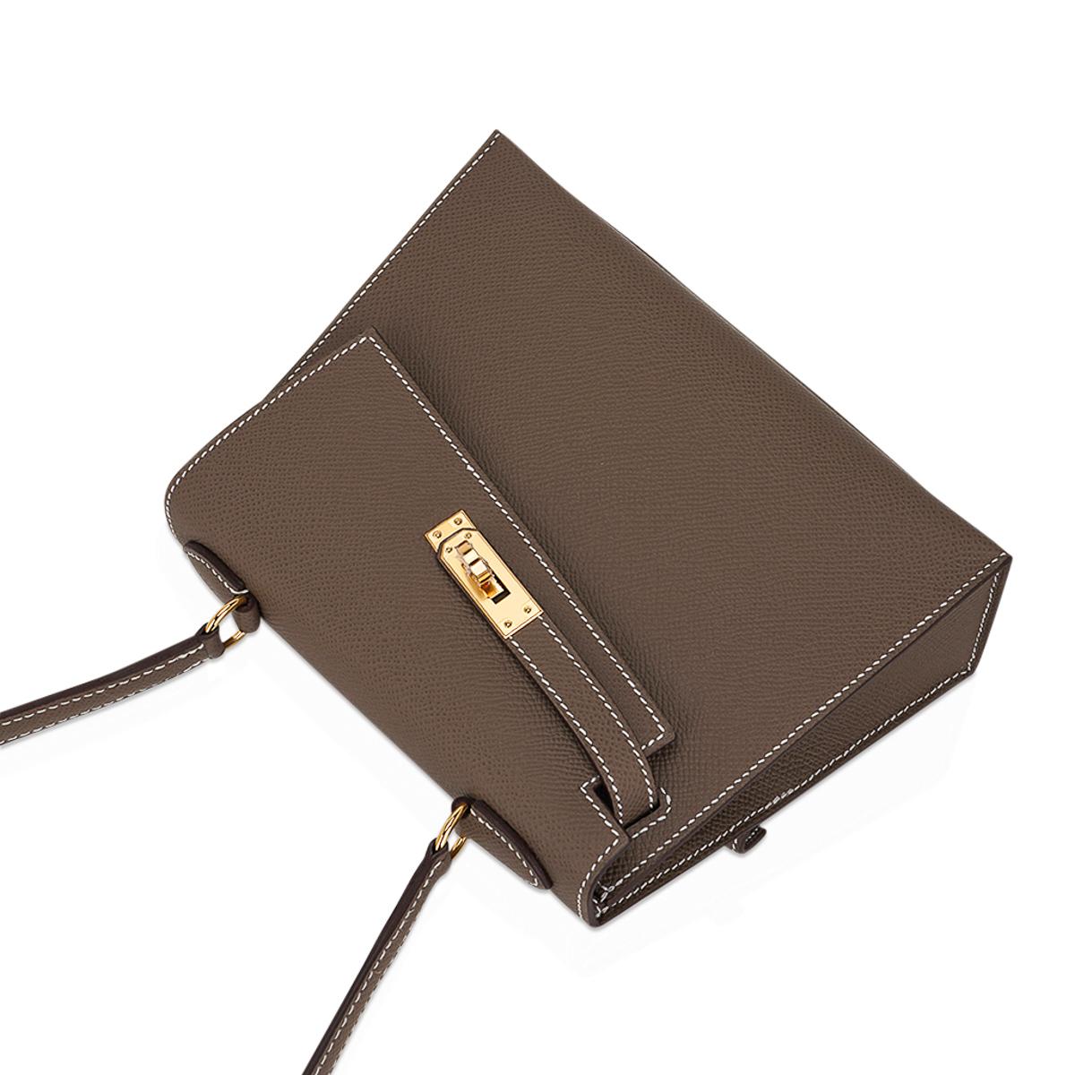 Hermès Kelly Sellier en Desordre 20 Etoupe Epsom Gold Hardware Limitierte Auflage im Angebot 1