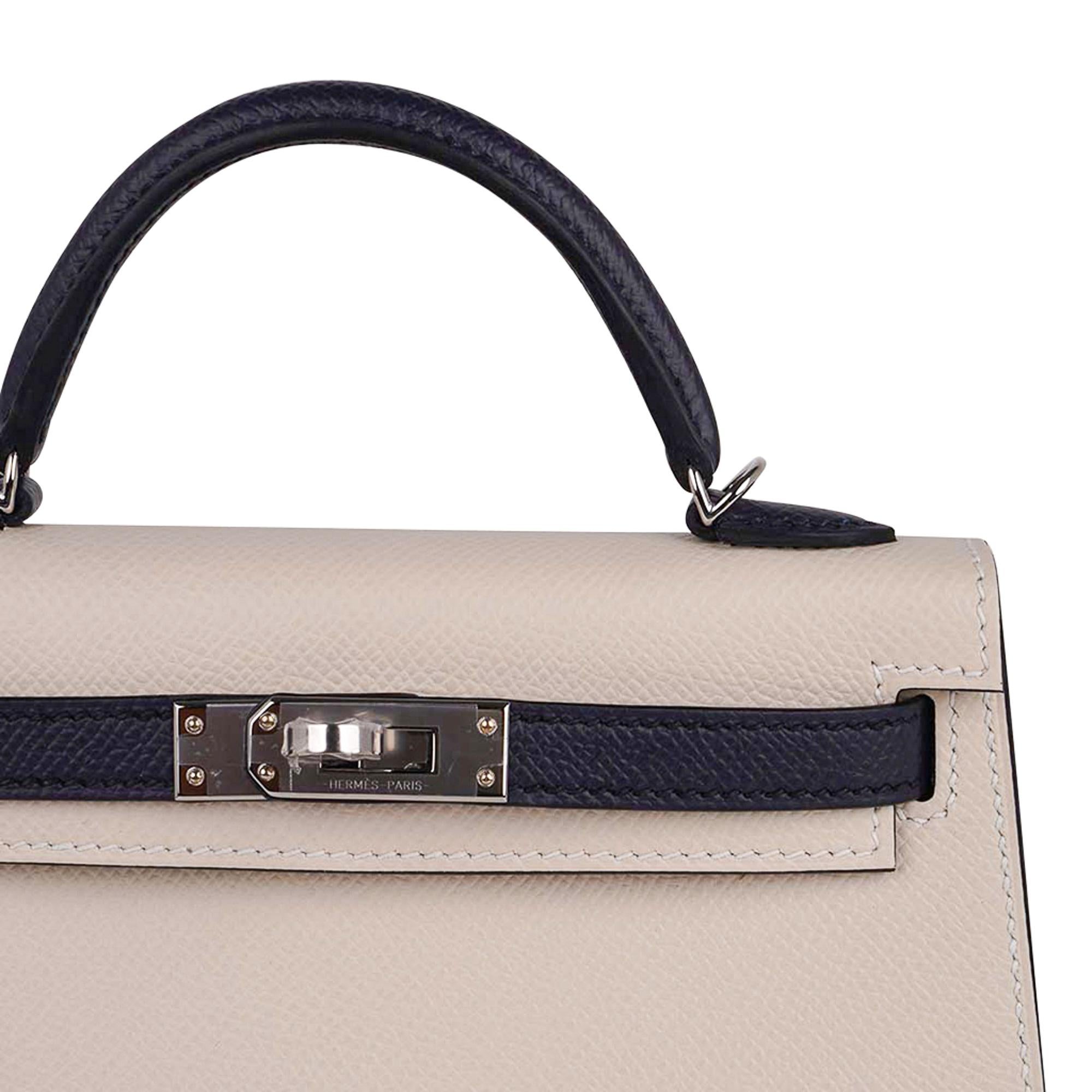 Beige Hermes Kelly HSS Sellier 20 Mini Bag Craie & Bleu Indigo Epsom Palladium For Sale