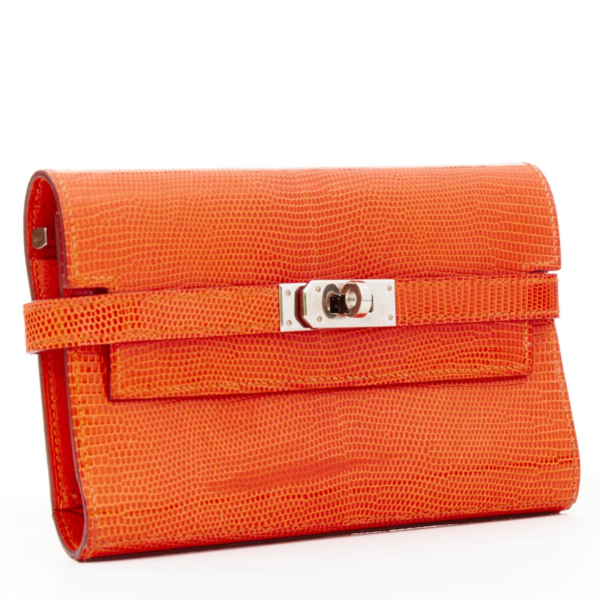HERMES Kelly Short orange shiny liz leather PHW classic wallet
Reference: NILI/A00106
Brand: Hermes
Model: Kelly Short
Material: Leather
Color: Orange, Gold
Pattern: Solid
Closure: Turnlock
Lining: Orange Leather
Made in: