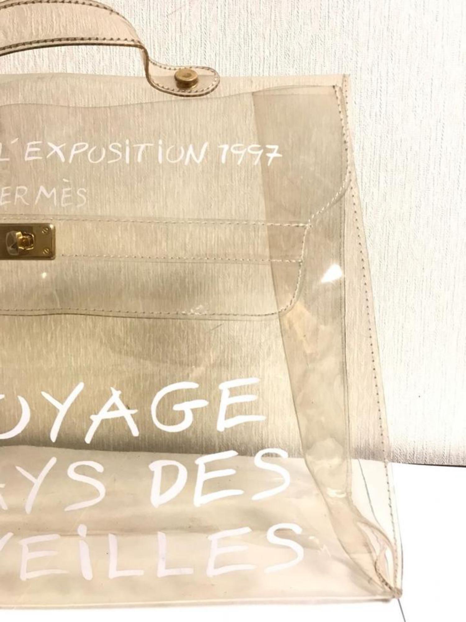 Hermès Kelly Souvenir De L'exposition Transparent 230179 White Vinyl Satchel For Sale 5