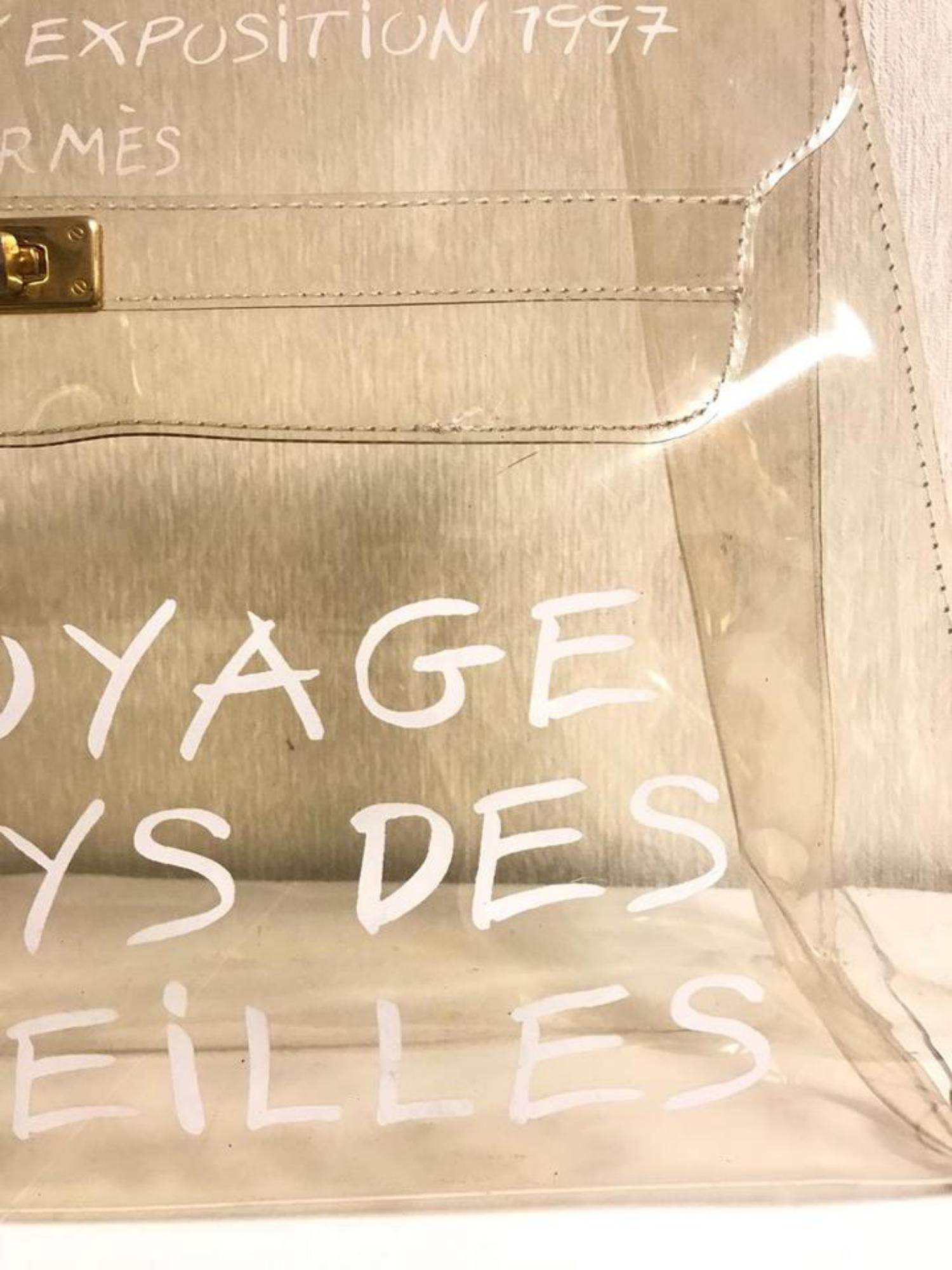 Hermès Kelly Souvenir De L'exposition Transparent 230179 White Vinyl Satchel For Sale 7