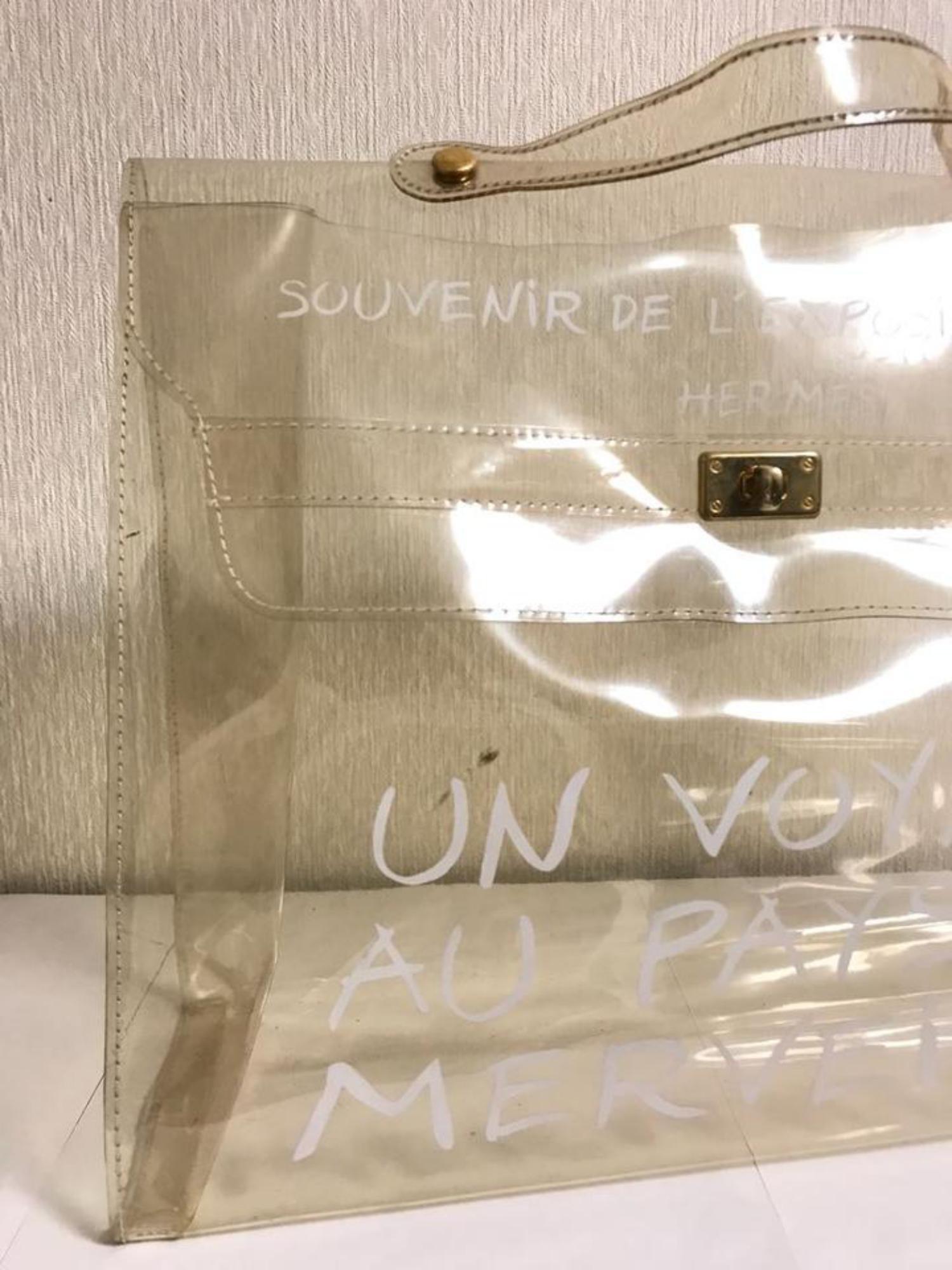 Hermès Kelly Souvenir De L'exposition Transparent 230179 White Vinyl Satchel For Sale 2