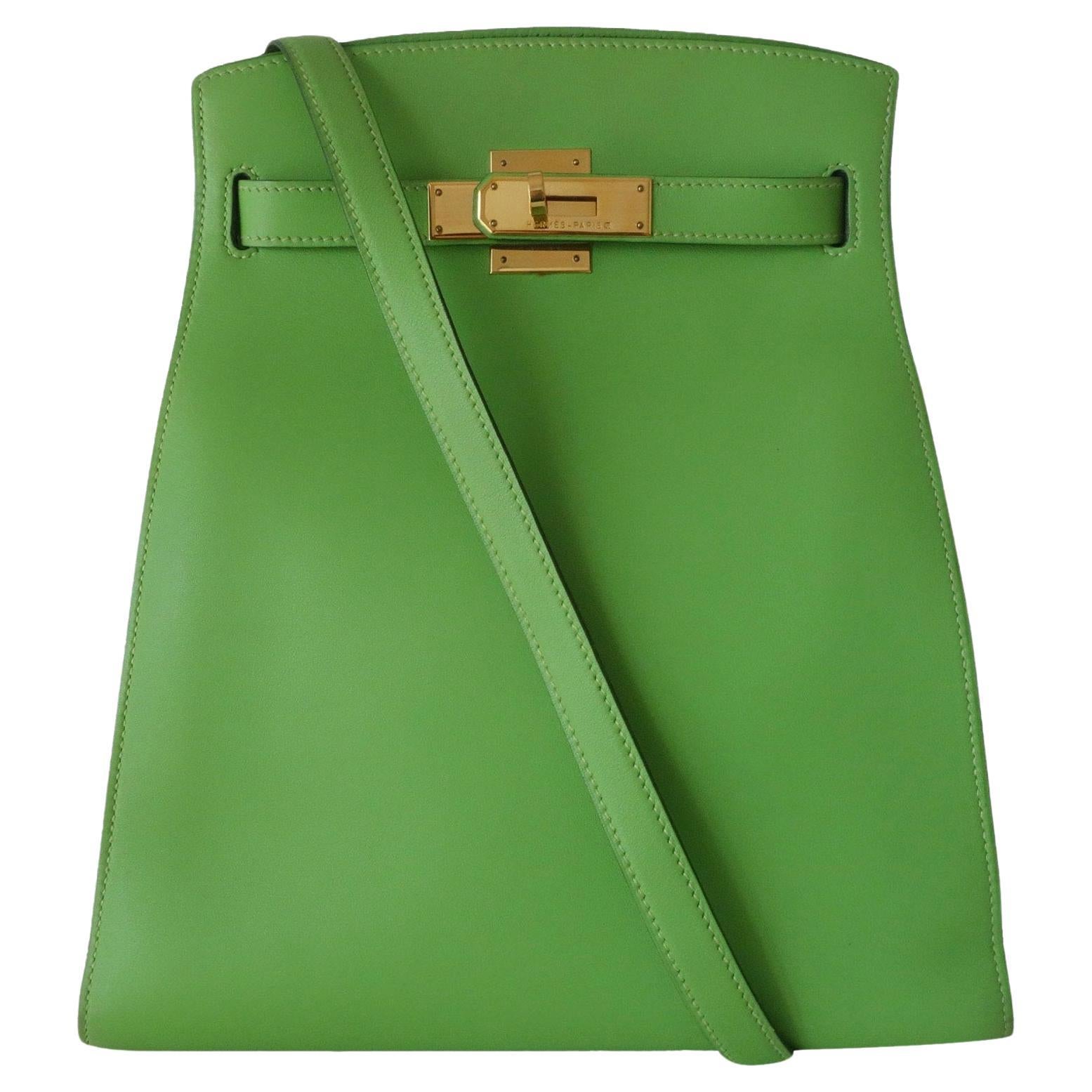 Hermes Kelly Sport MM Bright Lime Green Leather Gold Hardware Shoulder Bag  For Sale at 1stDibs