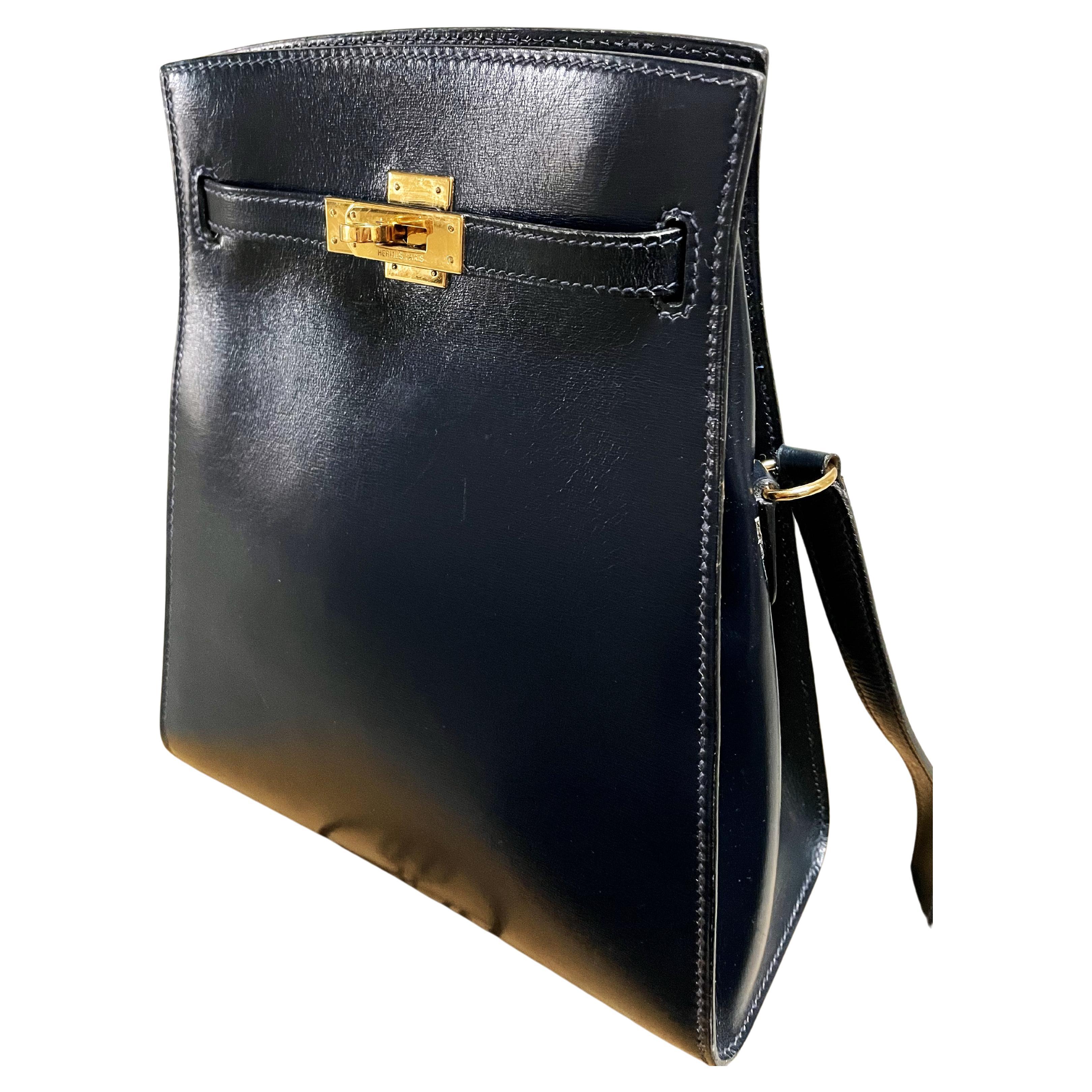HERMES KELLY SPORT Shoulder BAG cuir de vachette marine  S=1989