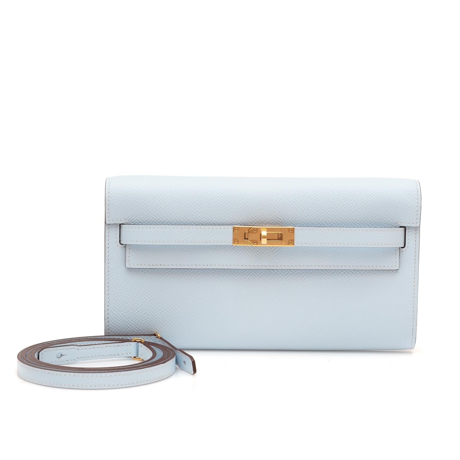 The much-anticipated Kelly To Go bag from Hermès is finally here. The Hermès Kelly To Go Leather Clutch is crafted in France from Epsom leather, favoured for its textured appearance and known for its scratch-resistant qualities. With a matching