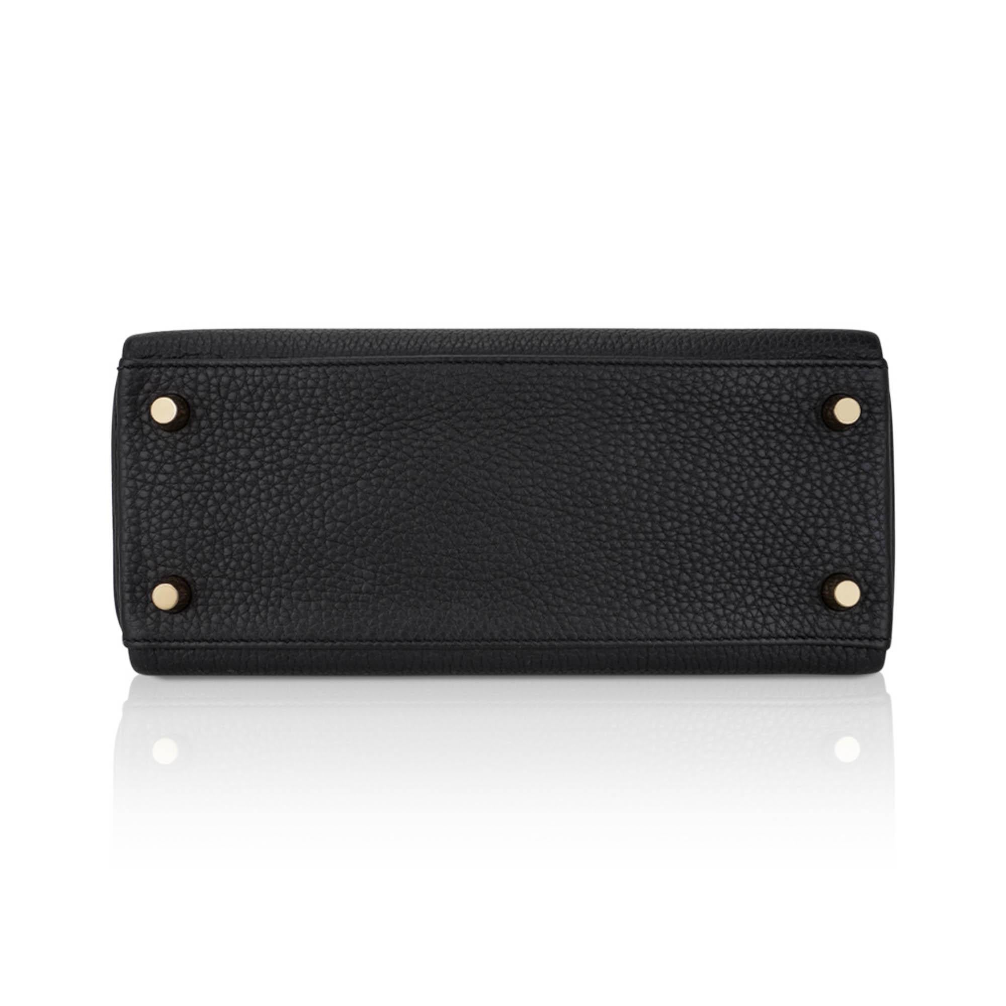 Hermes Kelly Touch 25 Retourne Tasche Schwarz Eidechse Togo Leder Gold Hardware im Angebot 9
