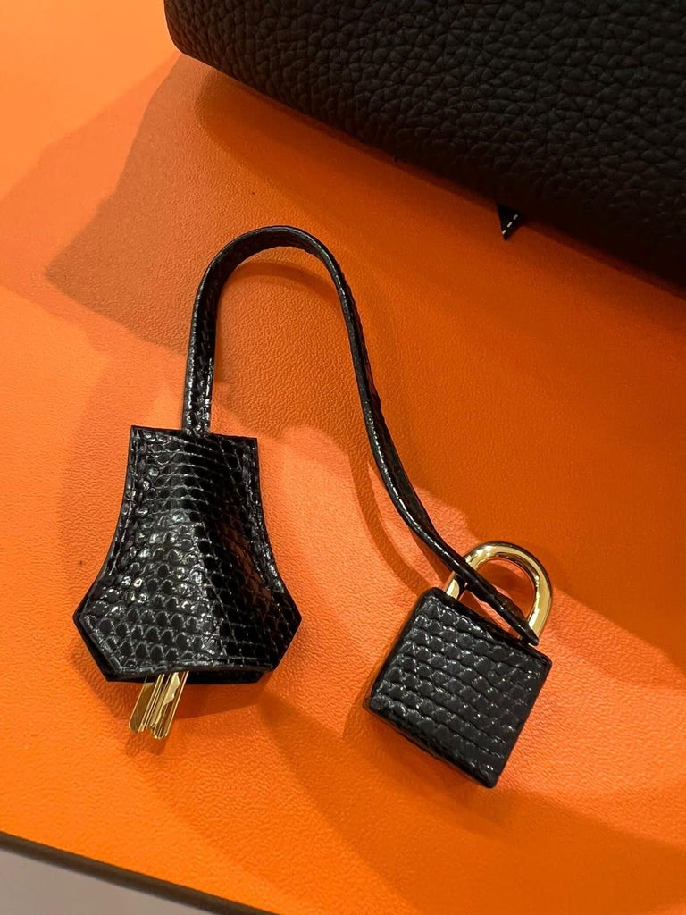  Hermès Kelly Touch 25  Togo  Noir Limited Edition  For Sale 2