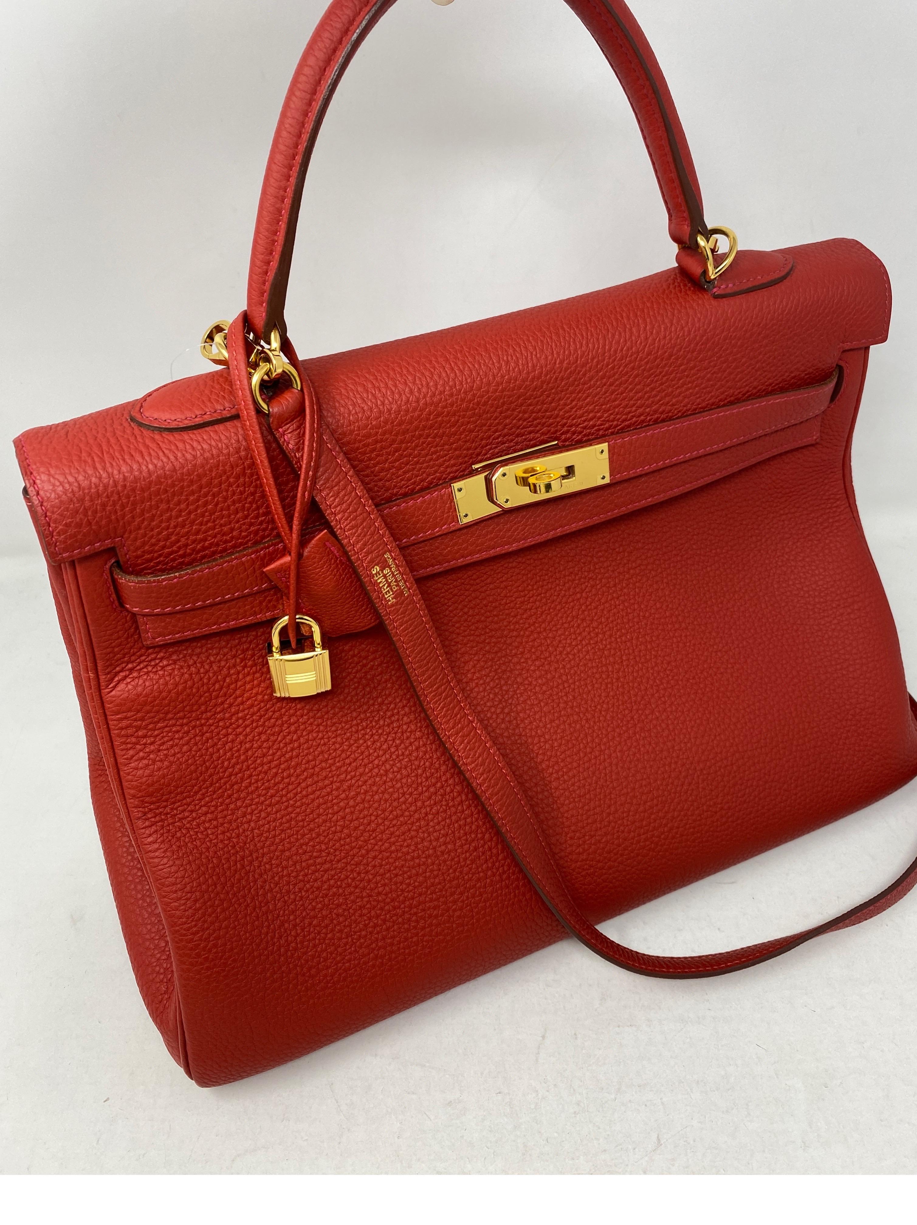 Hermes Kelly Vermilion Red 35 Bag In Good Condition In Athens, GA