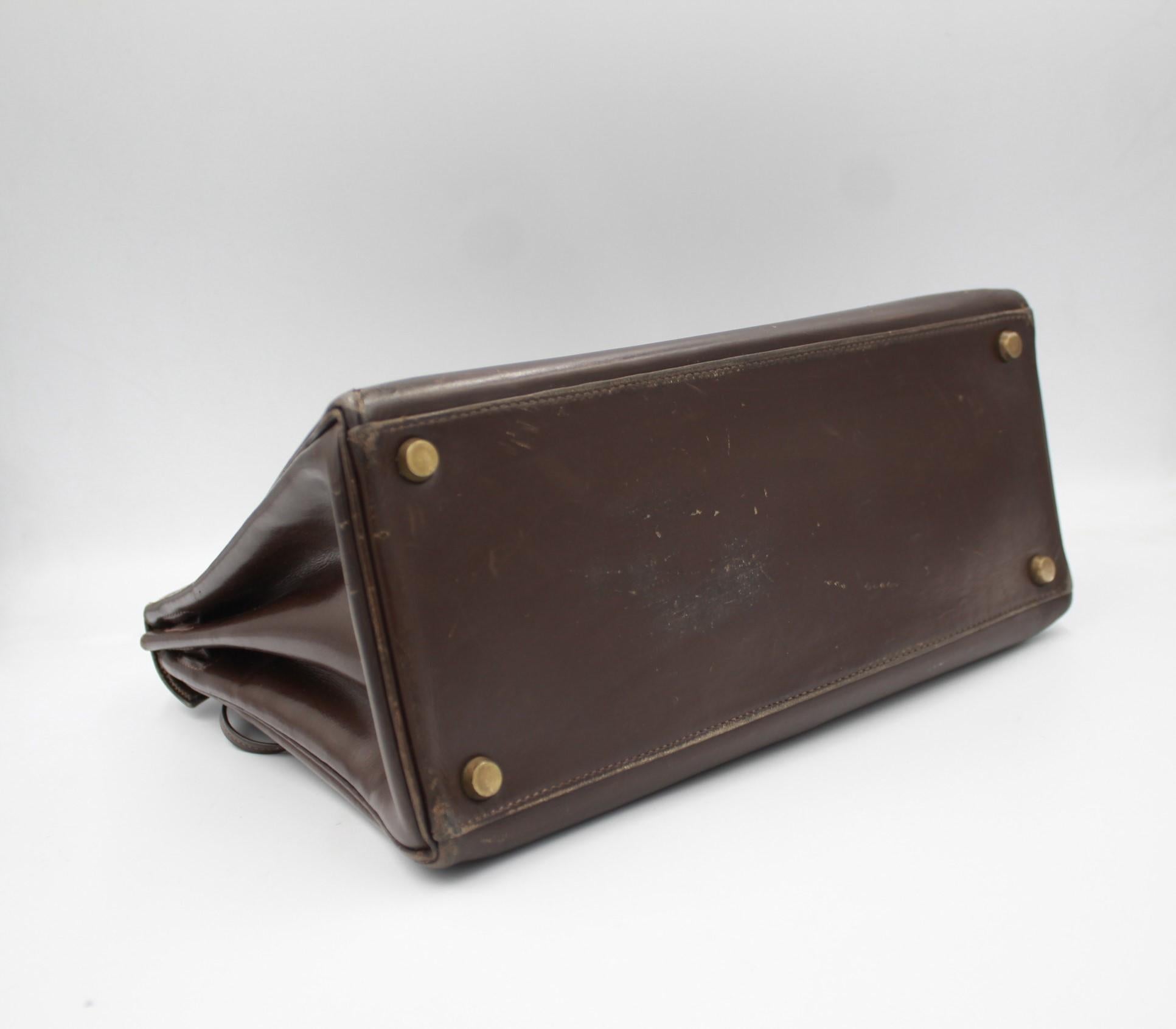Hermes Kelly vintage handBag 28 in brown leather In Good Condition For Sale In Paris, FR