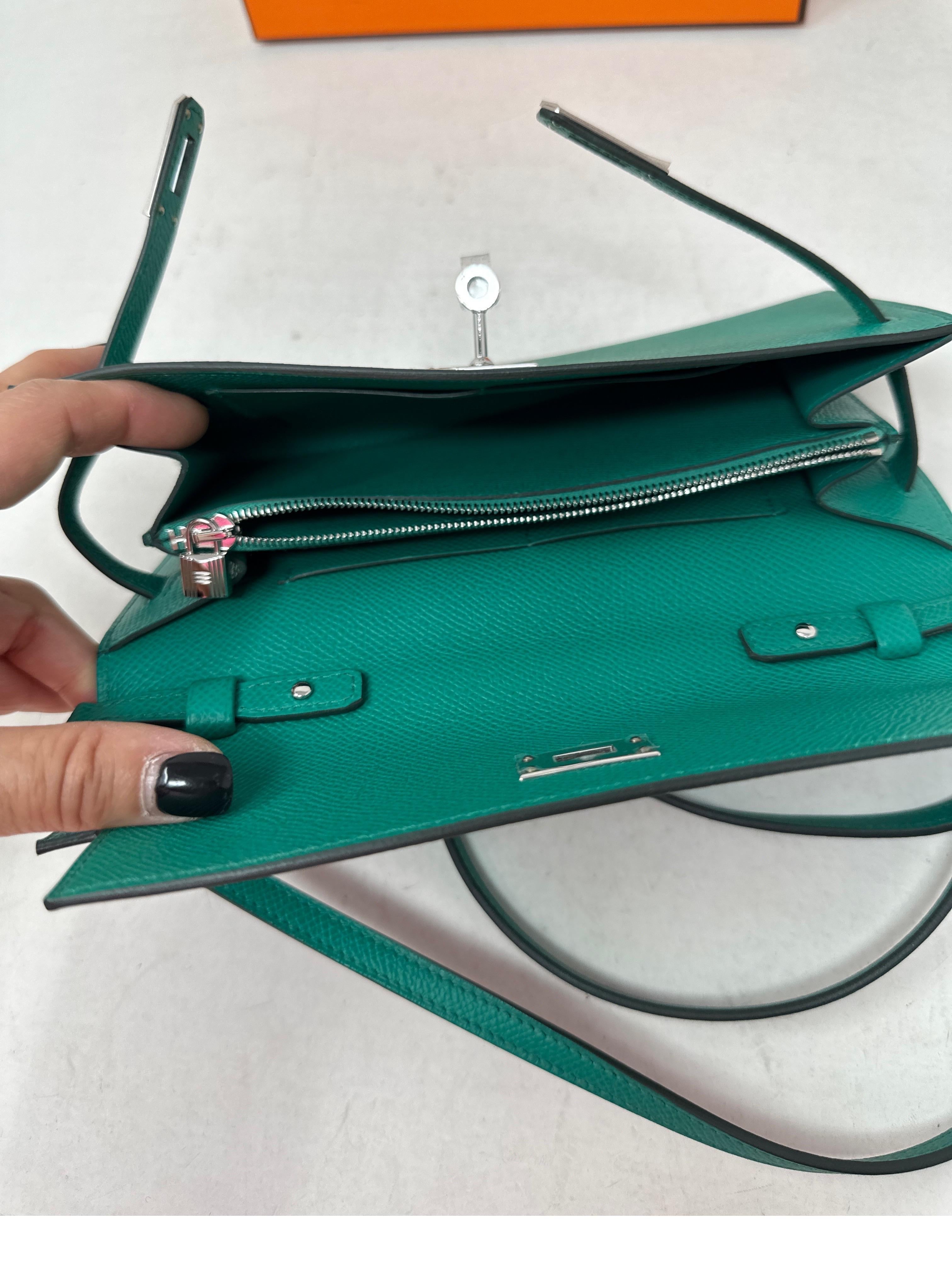 Hermes Kelly Wallet To Go Vert Crossbody Bag  7