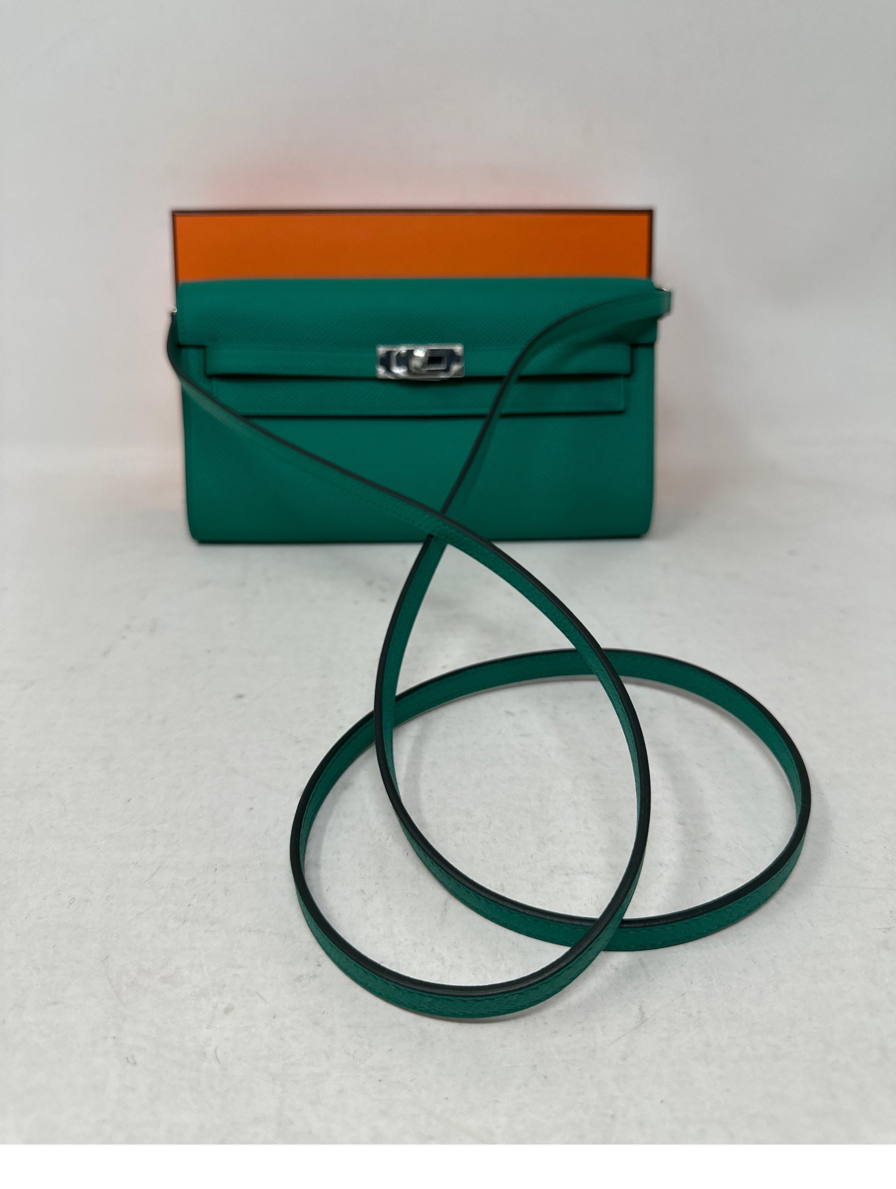 Hermes Kelly Wallet To Go Vert Crossbody Bag  12