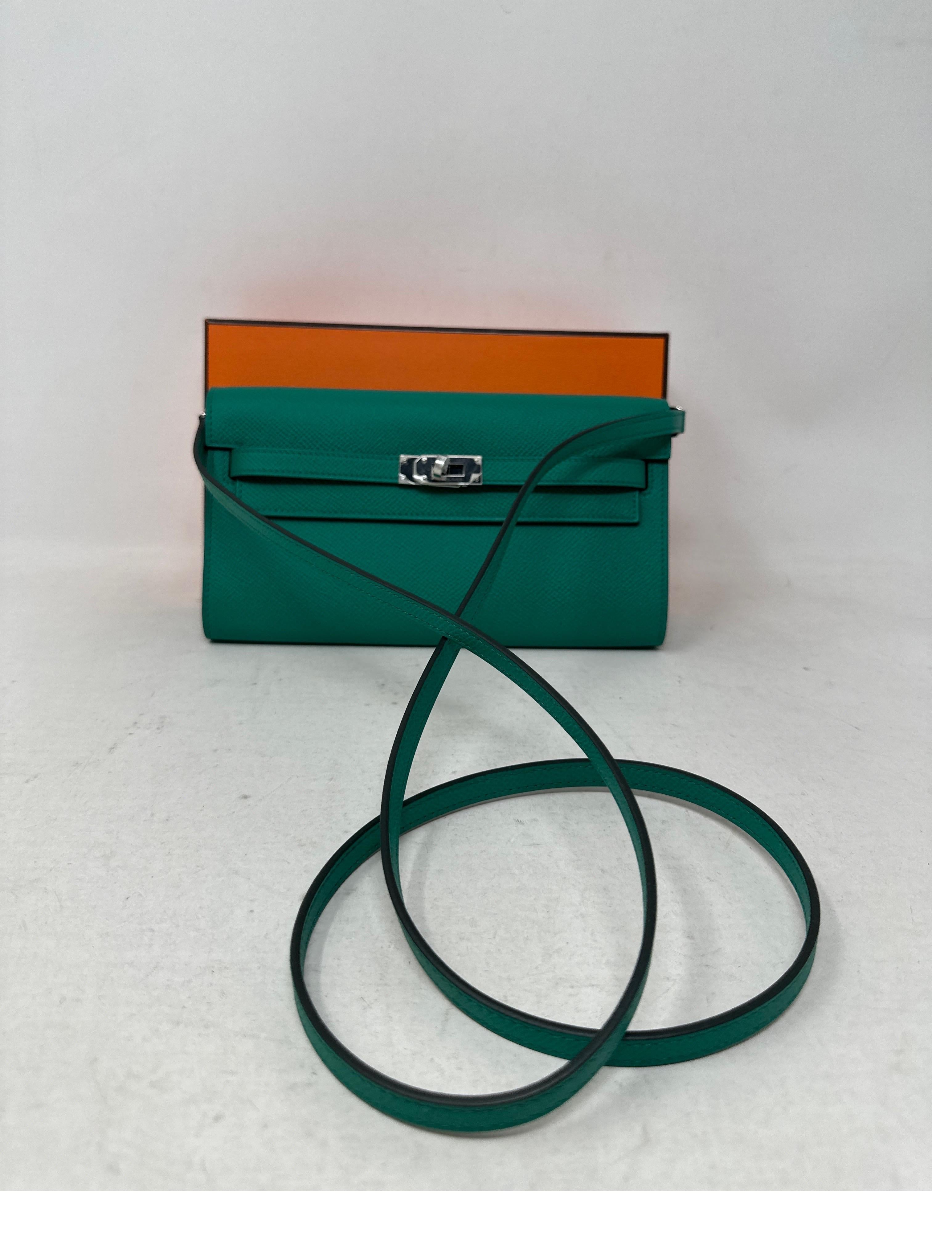 Hermes Kelly Wallet To Go Vert Crossbody Bag  12