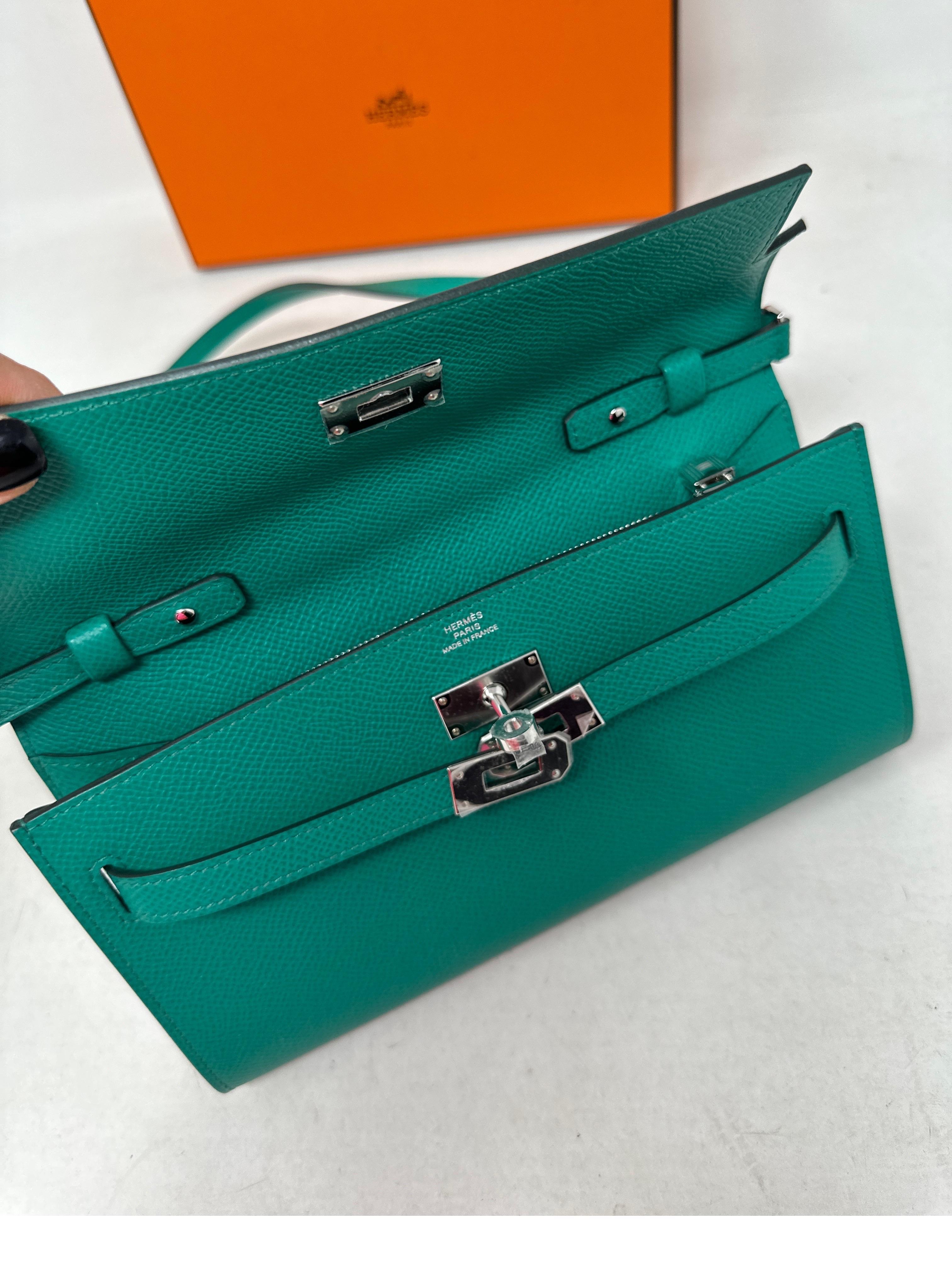 Hermes Kelly Wallet To Go Vert Crossbody Bag  5